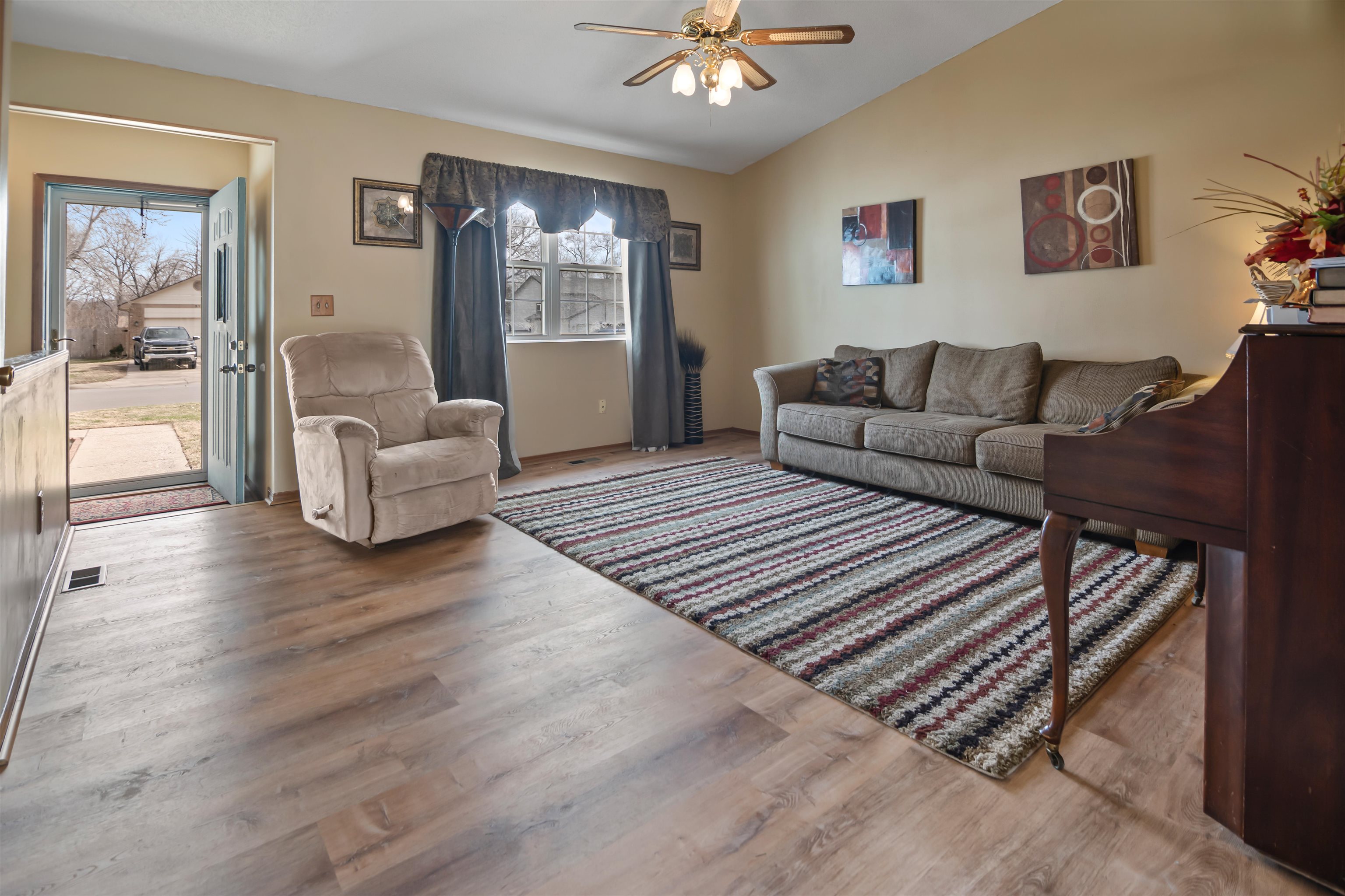 307 N Sioux Street Kechi KS 67067