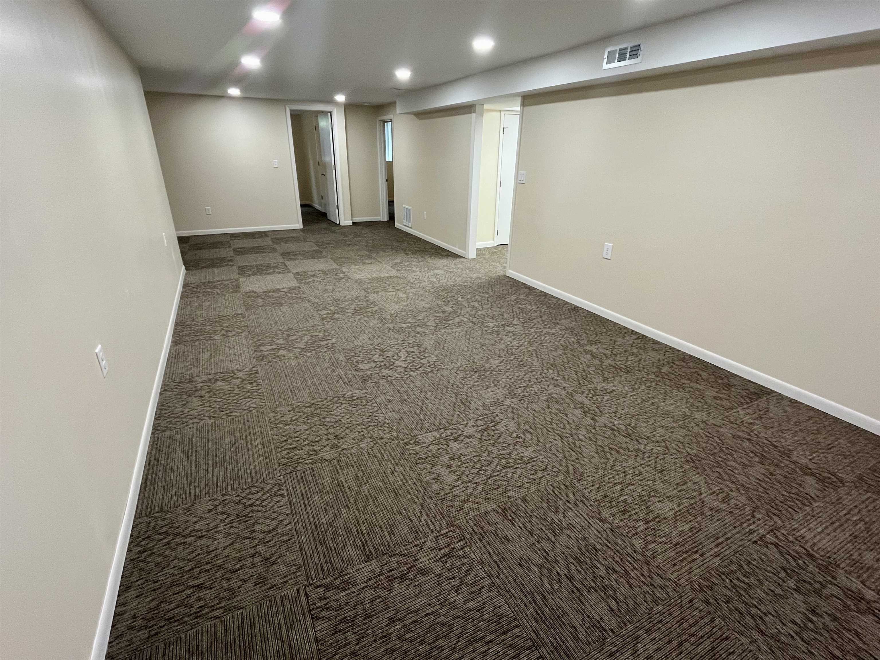 1417 W 6th Street Newton KS 67114