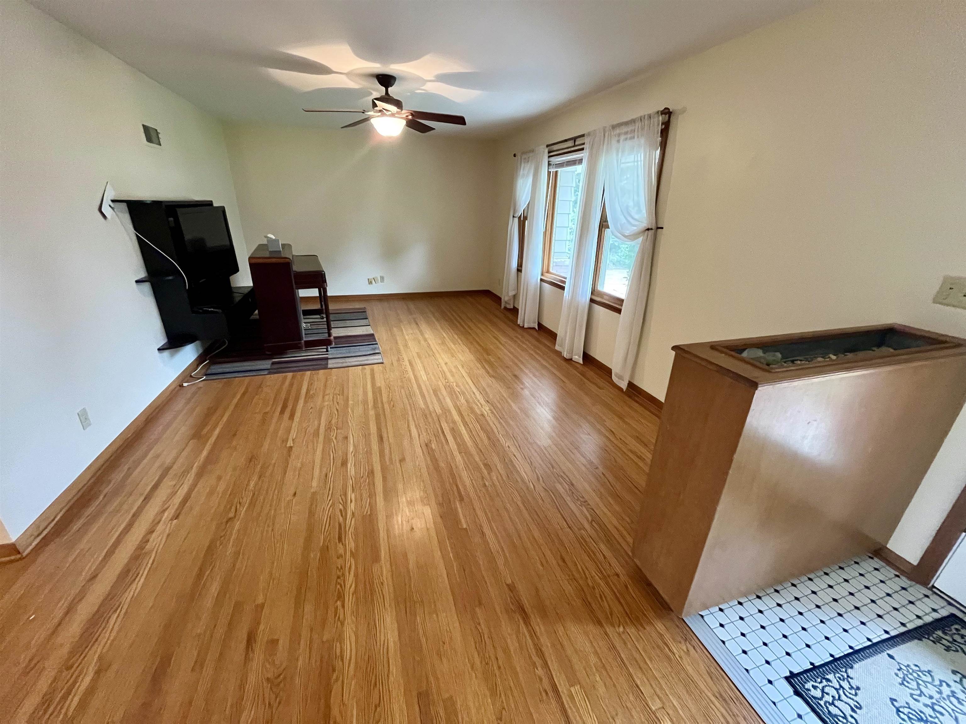 1417 W 6th Street Newton KS 67114