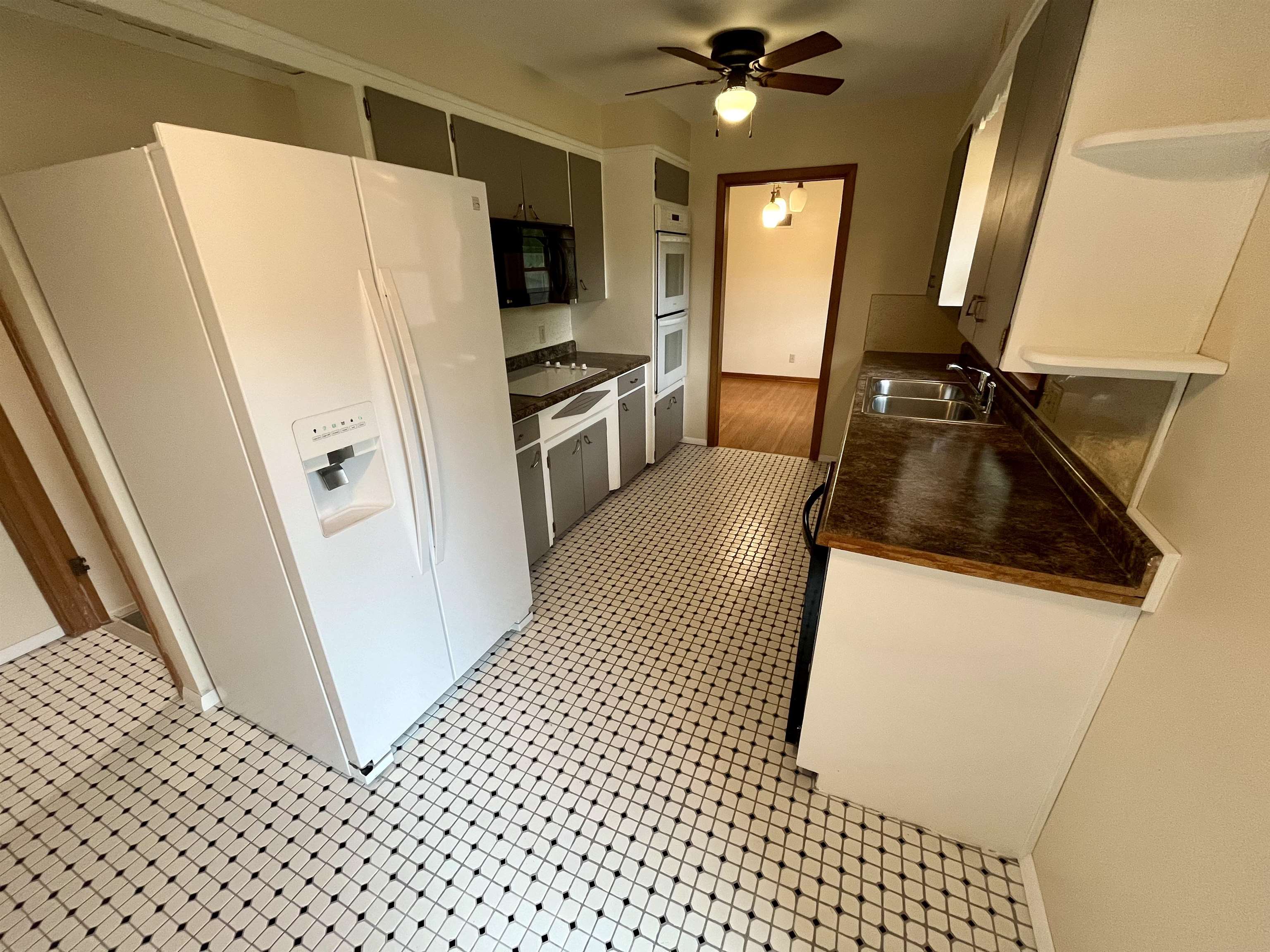 1417 W 6th Street Newton KS 67114