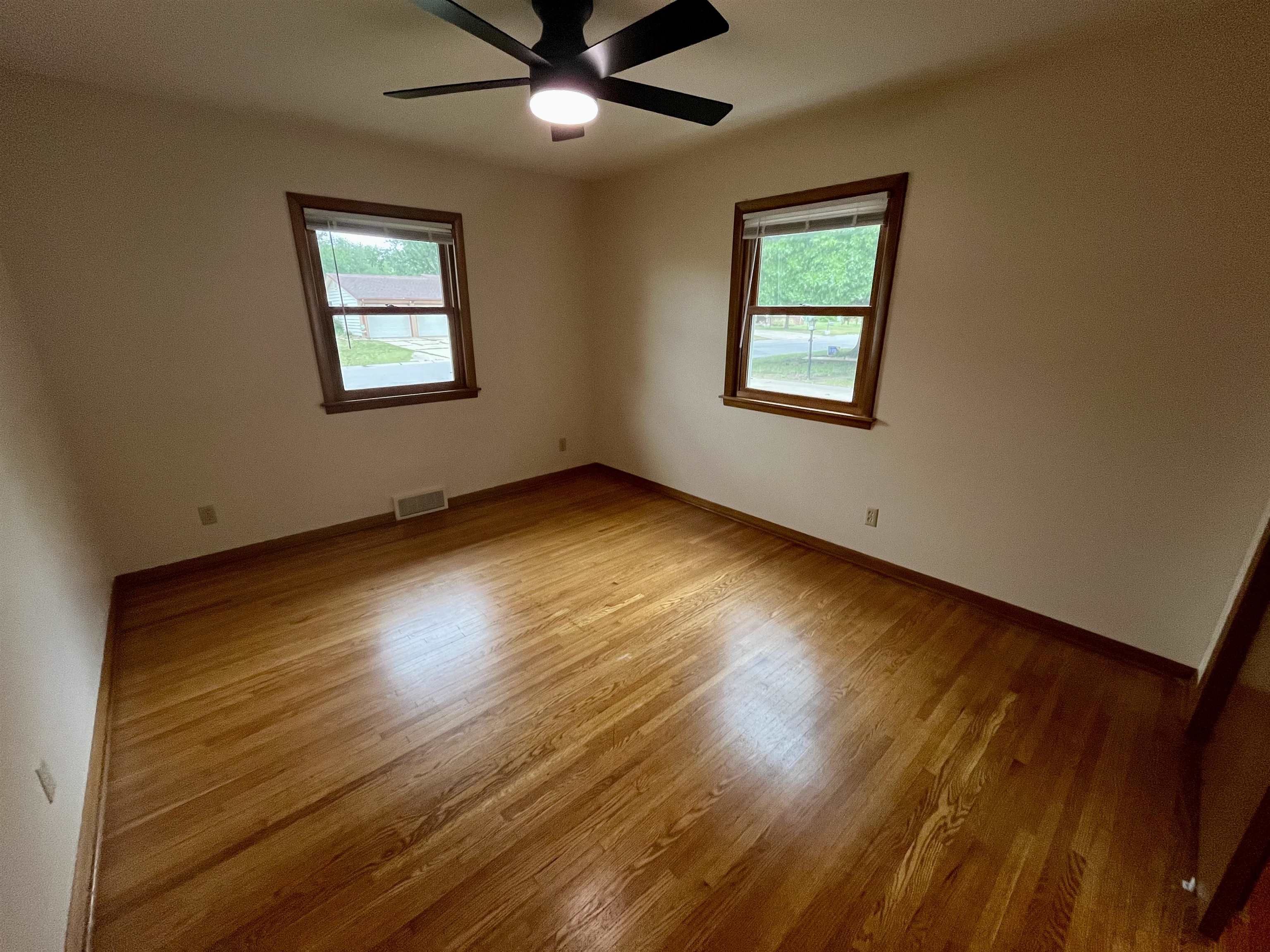1417 W 6th Street Newton KS 67114