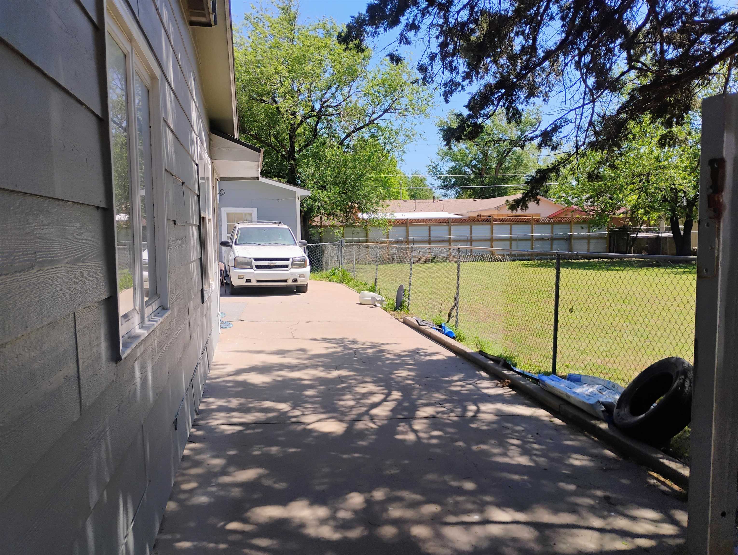 3234 N Fairview Avenue Wichita KS 67204