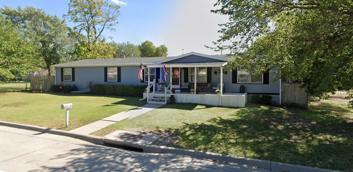 1108 E Lincoln Wellington KS 67152