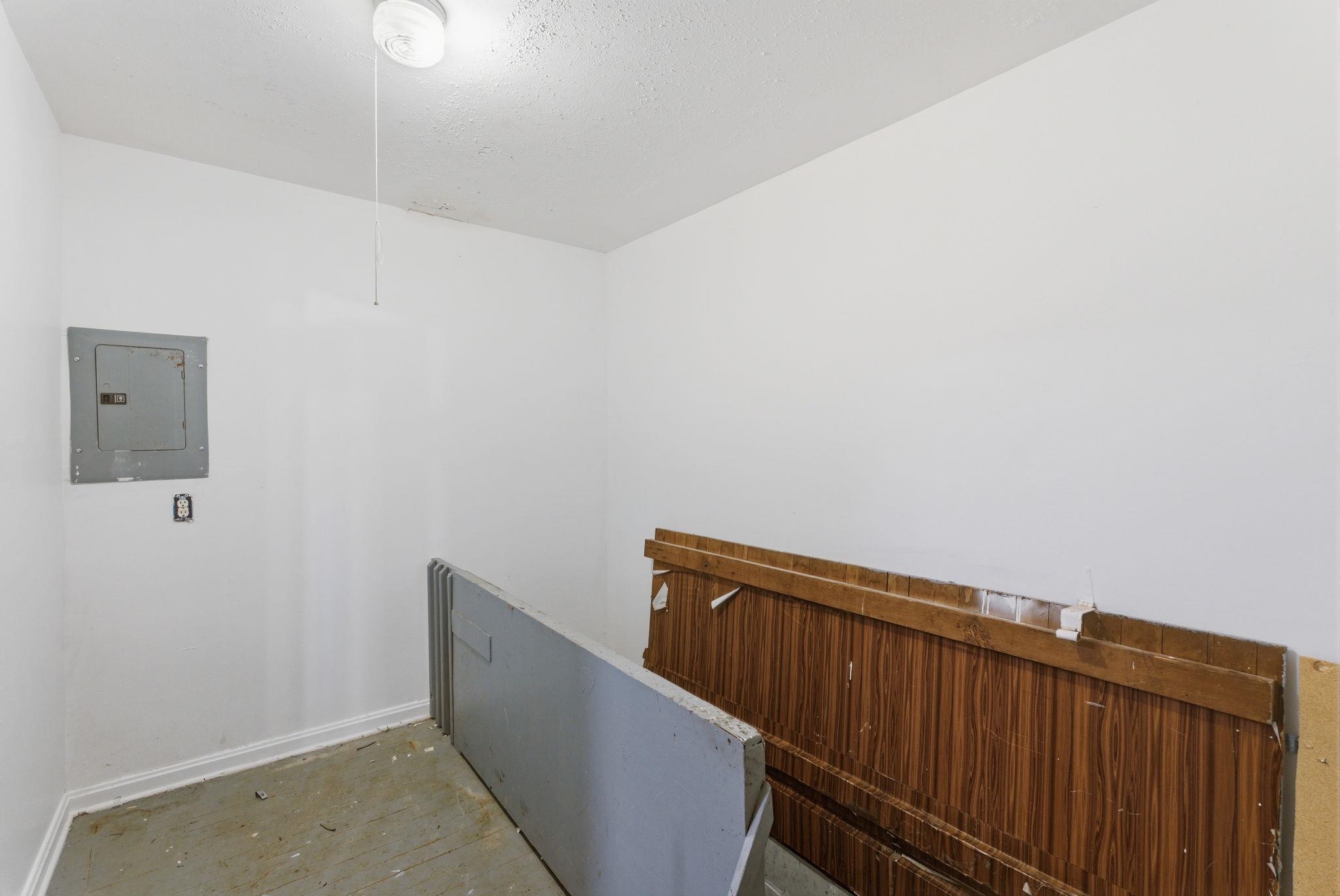 2458 W 3rd Wichita KS 67203