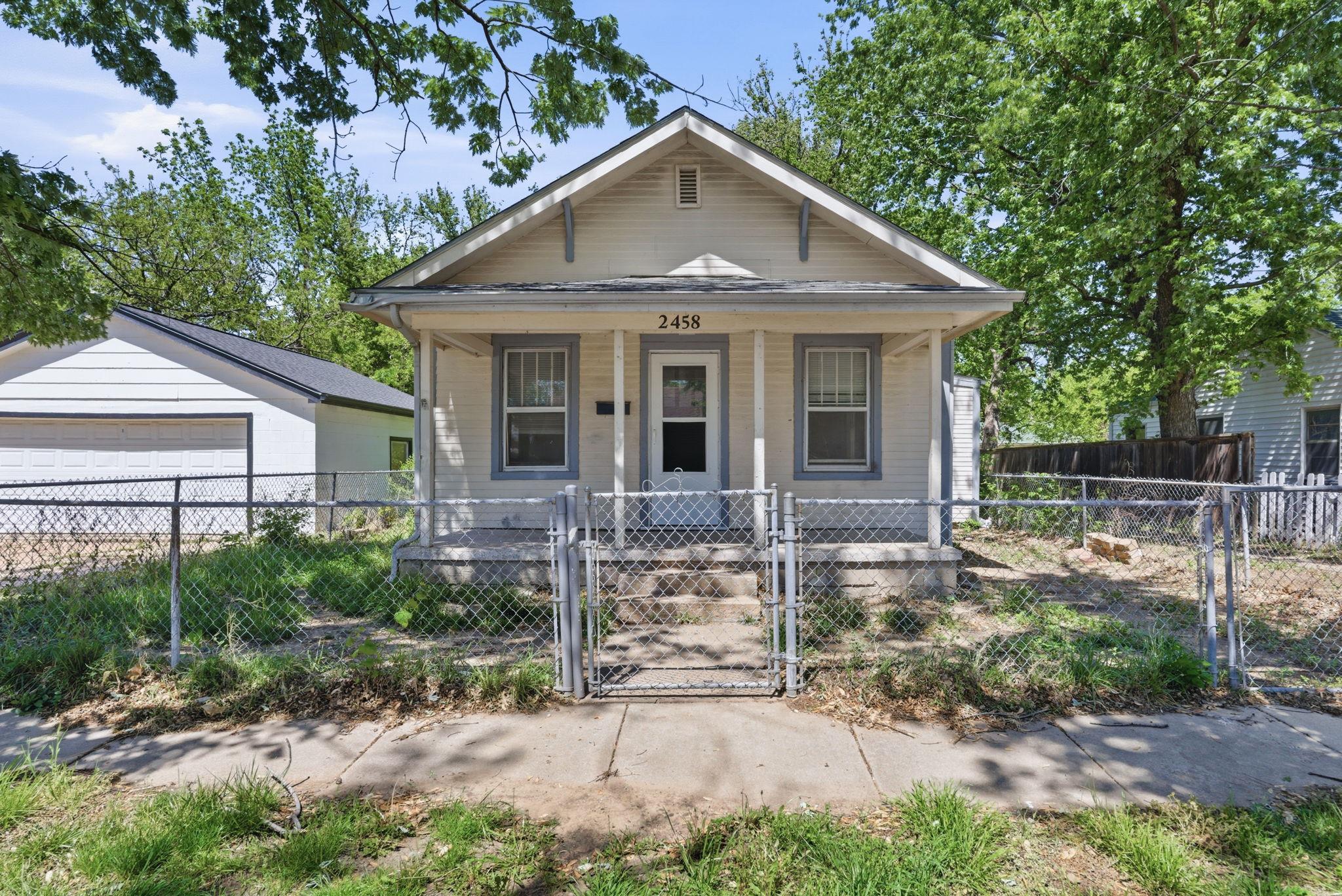 2458 W 3rd Wichita KS 67203