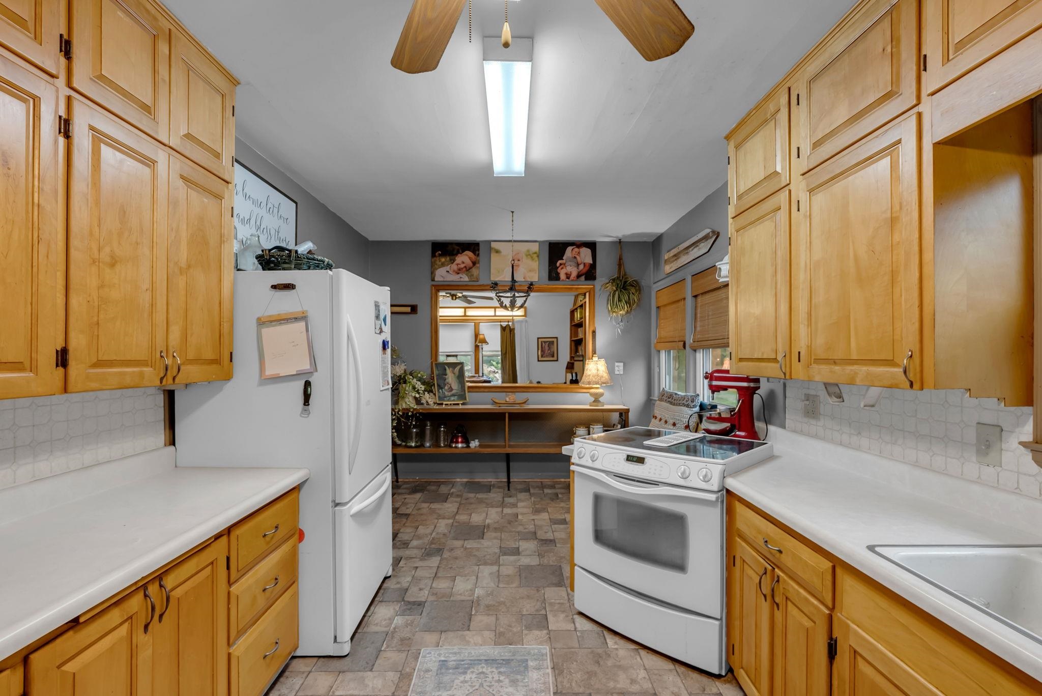 7499 S Tyler Road Clearwater KS 67026