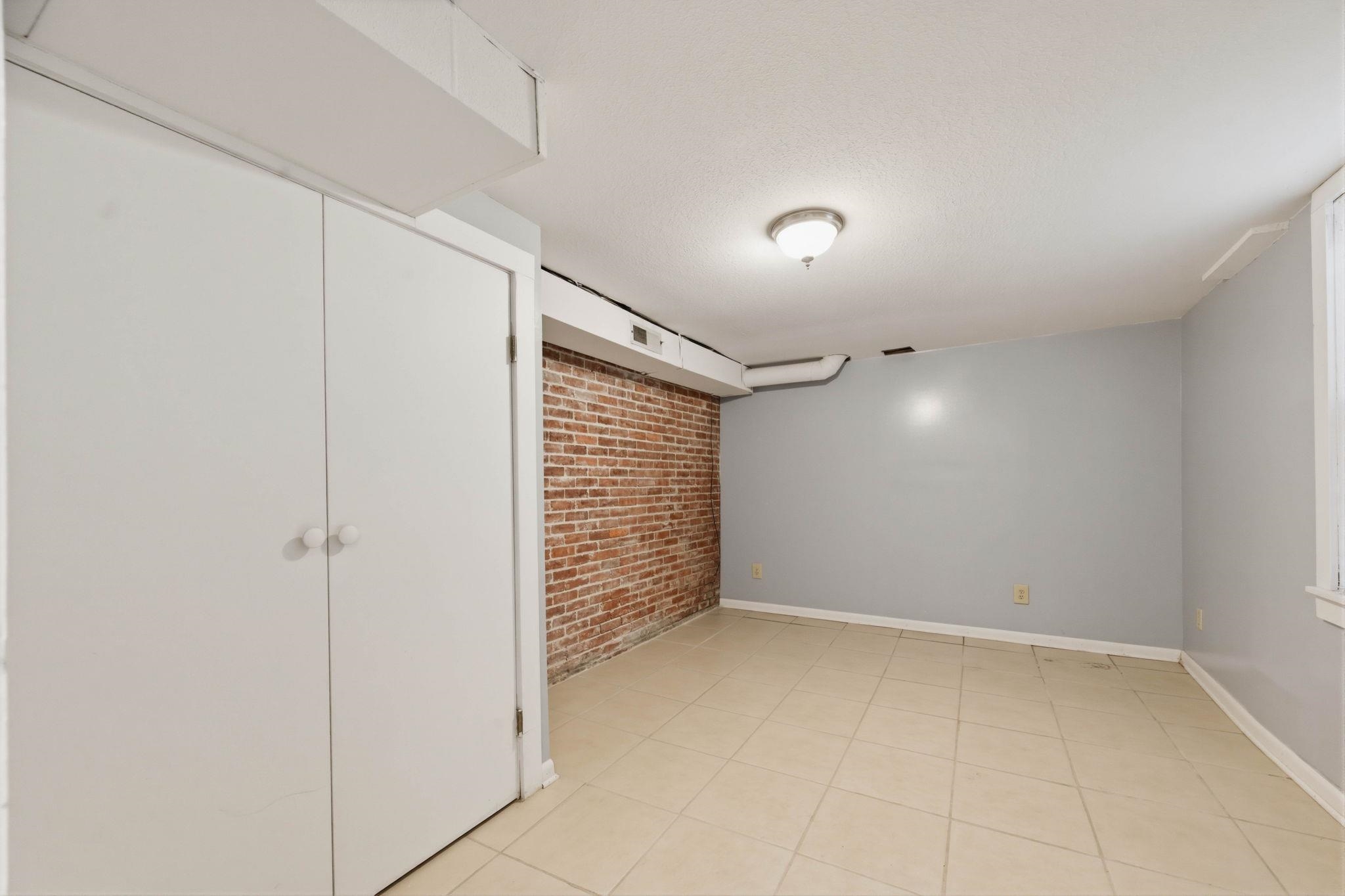 1210 W 14th Street N Wichita KS 67203