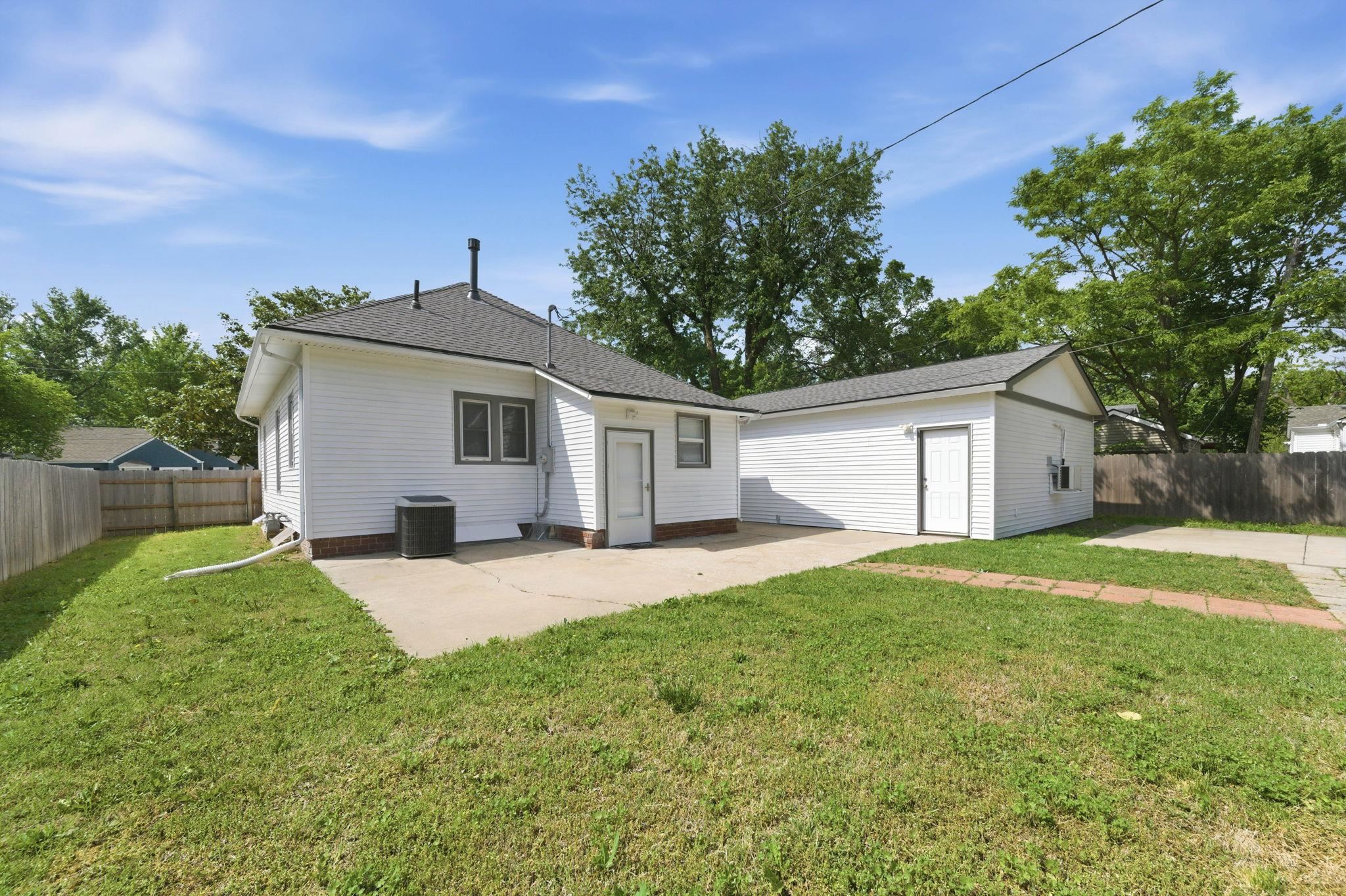 1210 W 14th Street N Wichita KS 67203