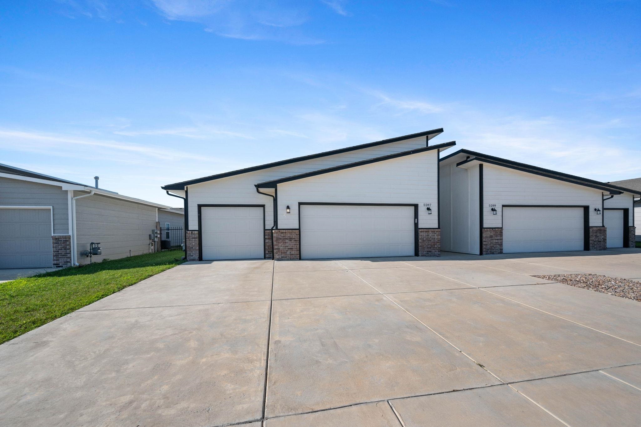 5287 N Toben Wichita KS 67226