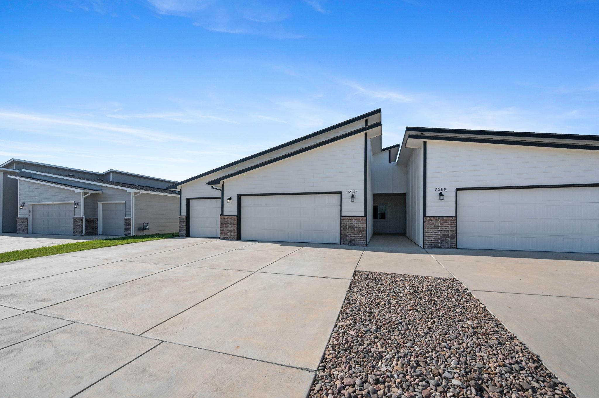 5287 N Toben Wichita KS 67226