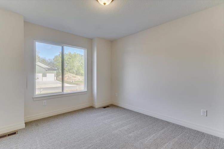 5754 N Edwards Street Wichita KS 67204
