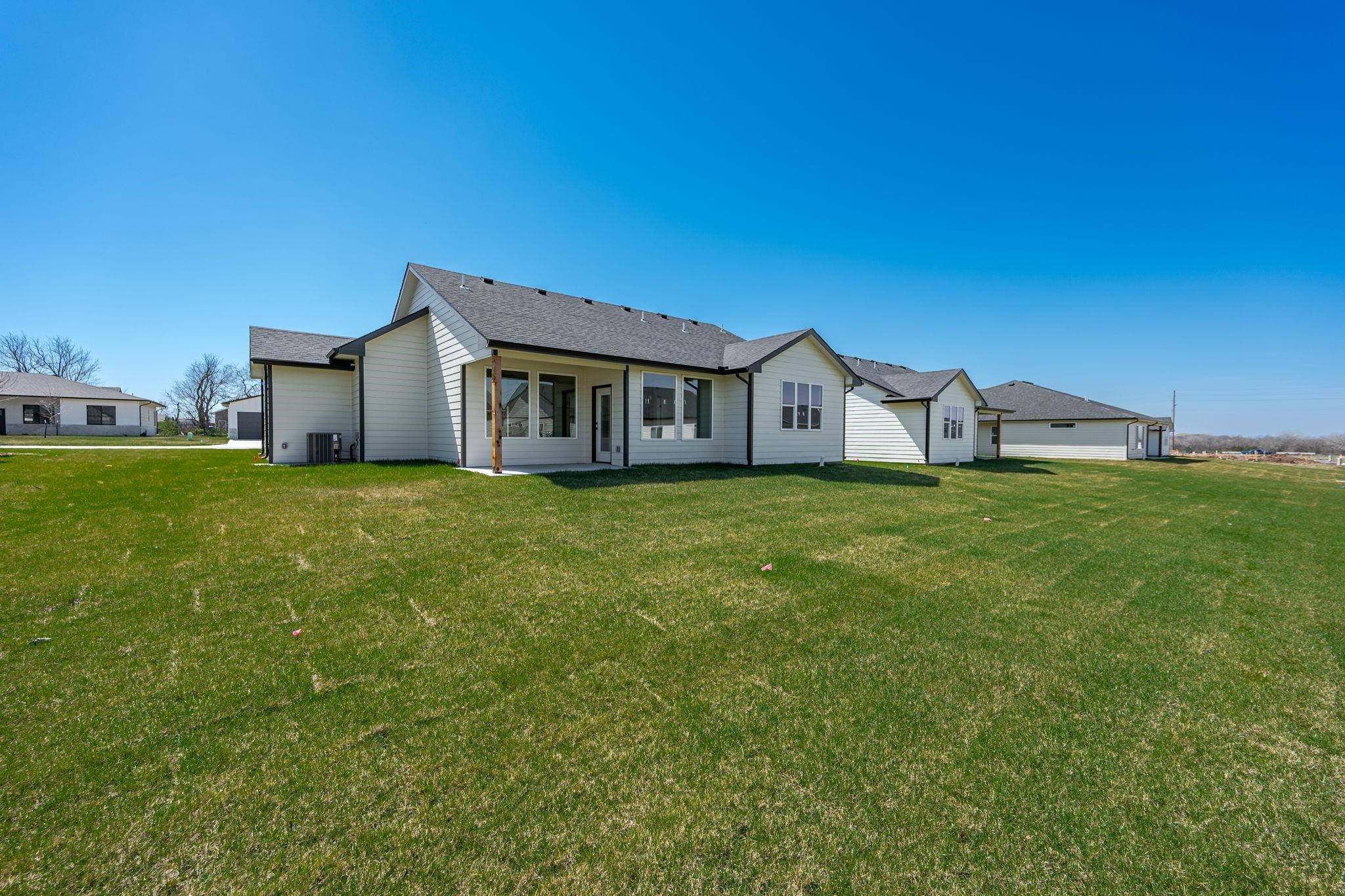 520 E Elmwood Street Park City KS 67147-1124