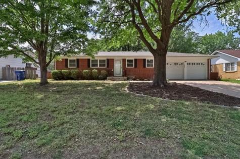 1605 N Illinois Avenue Wichita KS 67203