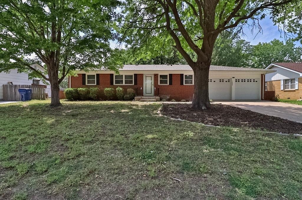 1605 N Illinois Avenue Wichita KS 67203