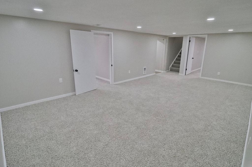 1605 N Illinois Avenue Wichita KS 67203