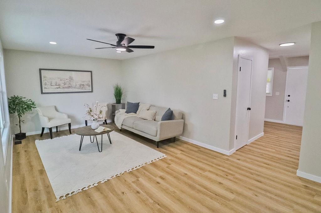 1605 N Illinois Avenue Wichita KS 67203