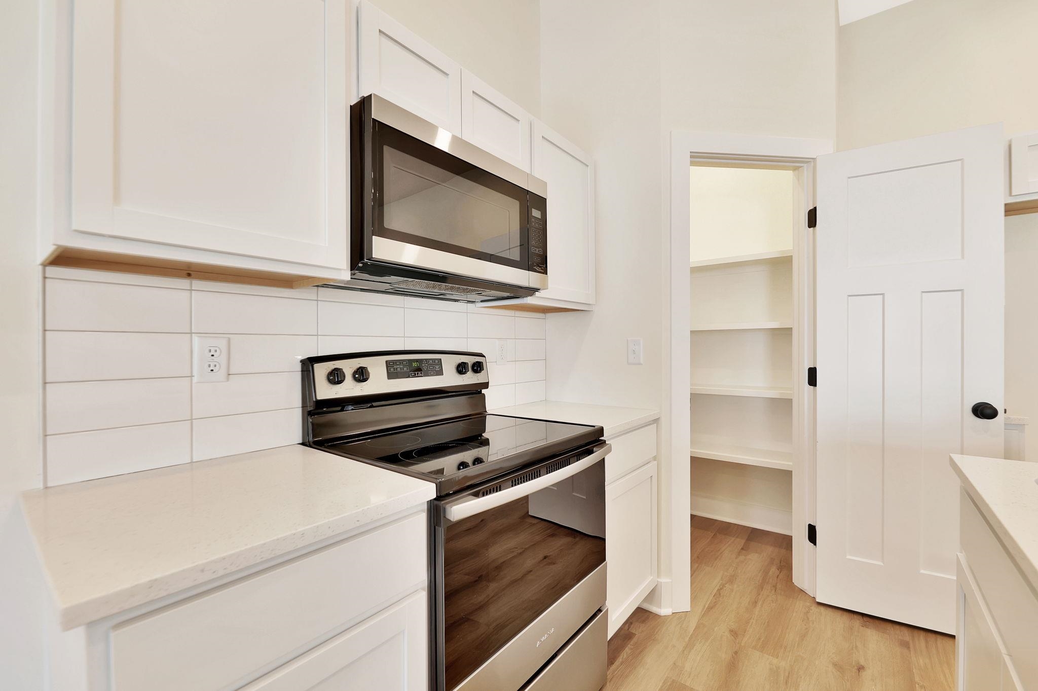 17005 W Kashmir Goddard KS 67052