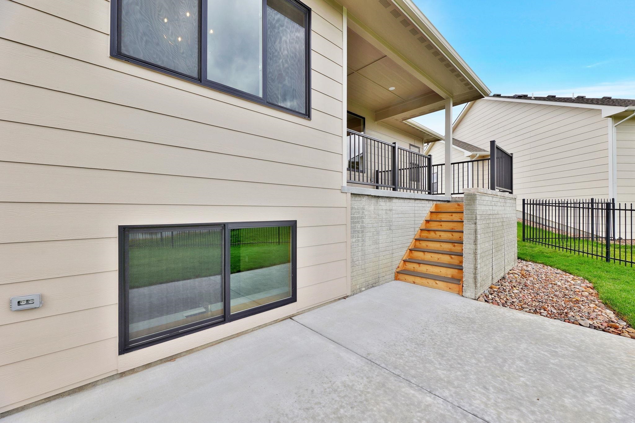 5866 E Central Park Avenue Bel Aire KS 67220