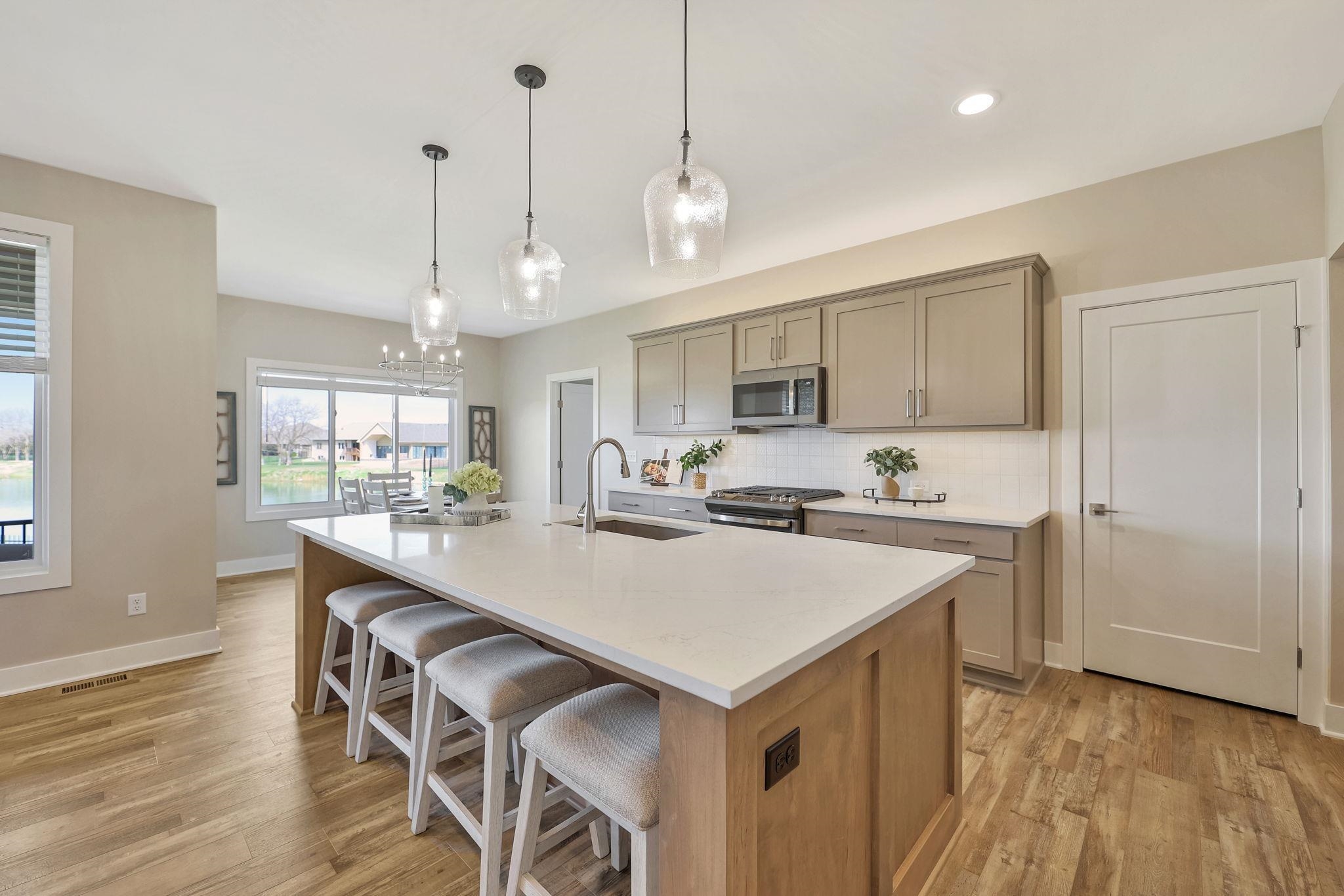 5866 E Central Park Avenue Bel Aire KS 67220