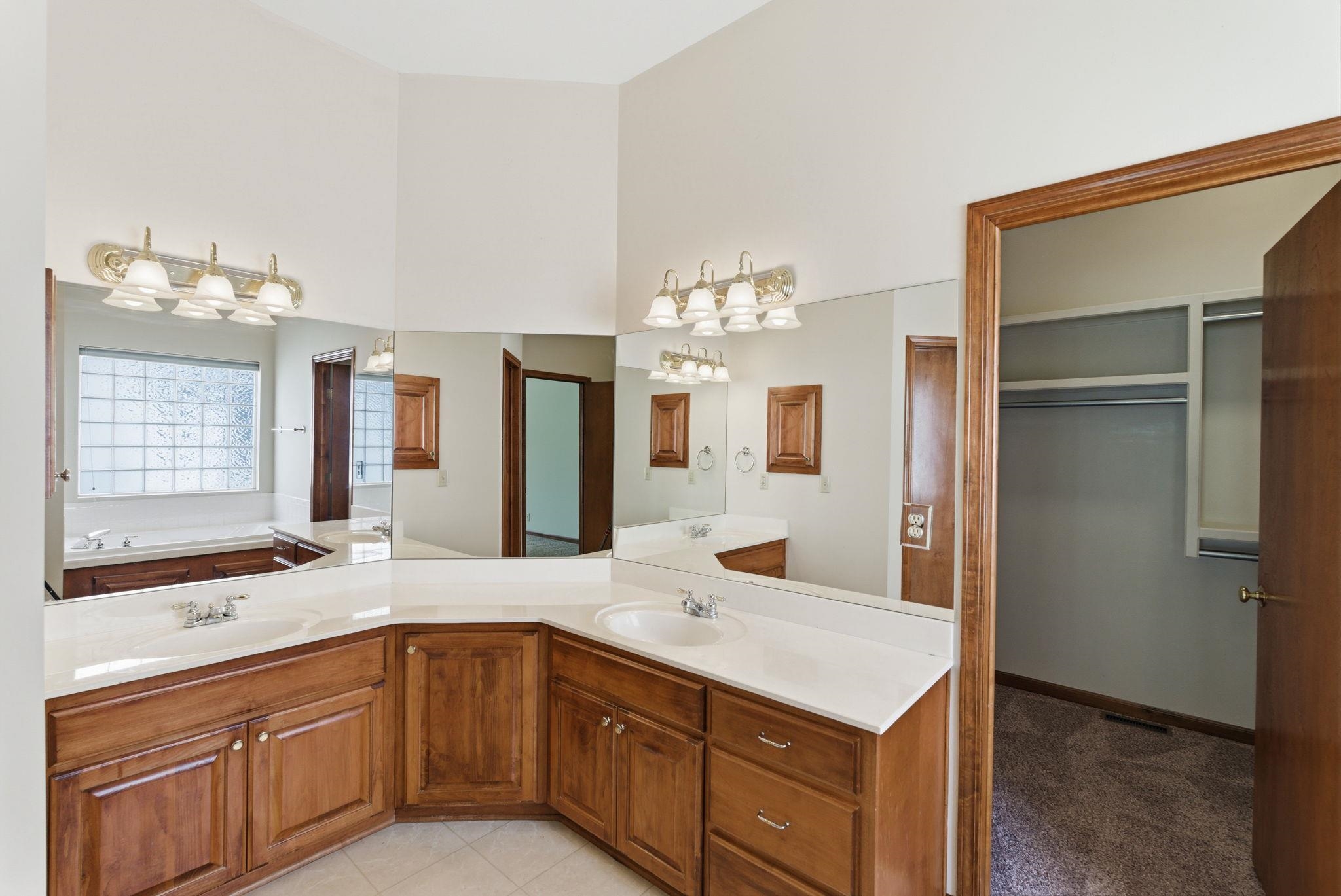 12740 E Bradford Circle Wichita KS 67206