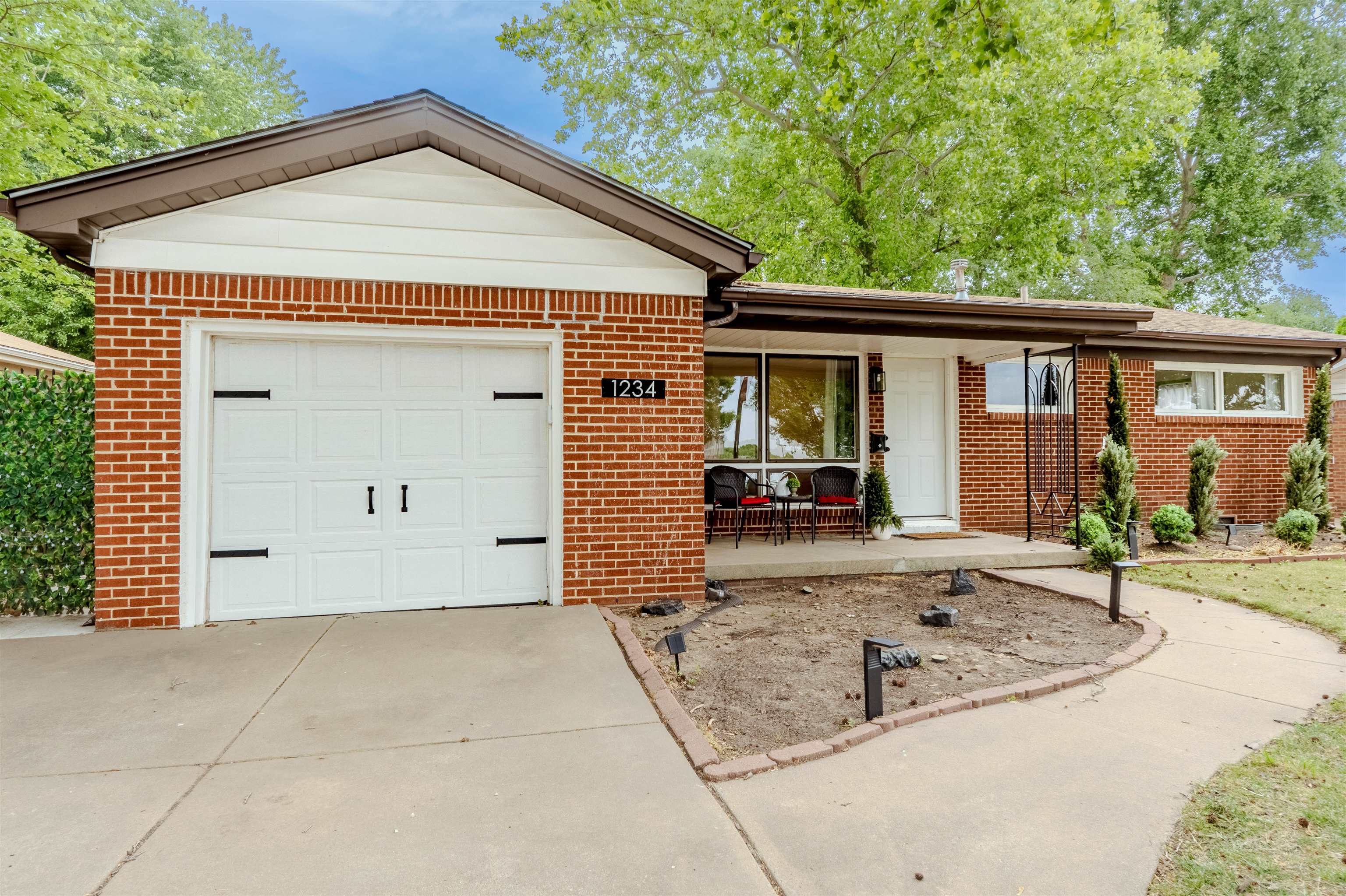 1234 N Buckner Street Derby KS 67037