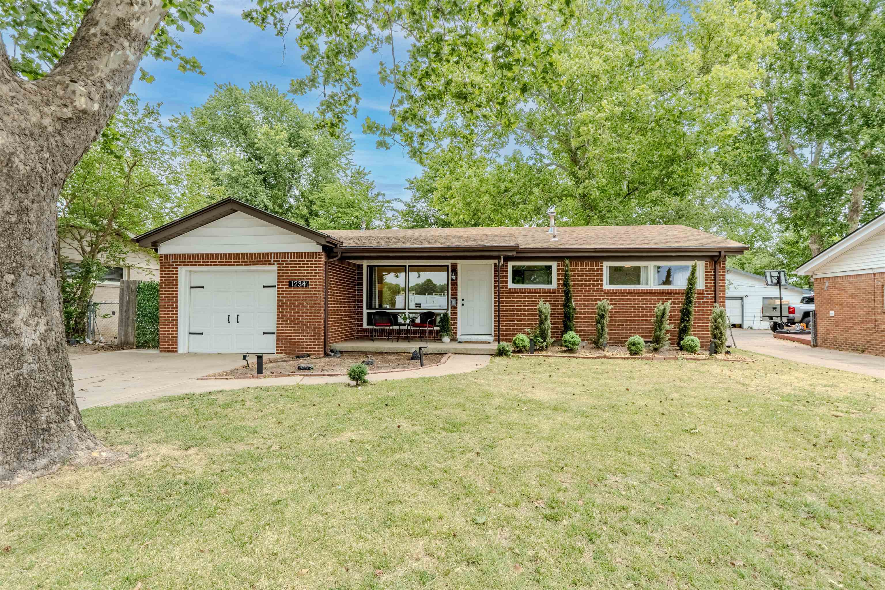 1234 N Buckner Street Derby KS 67037