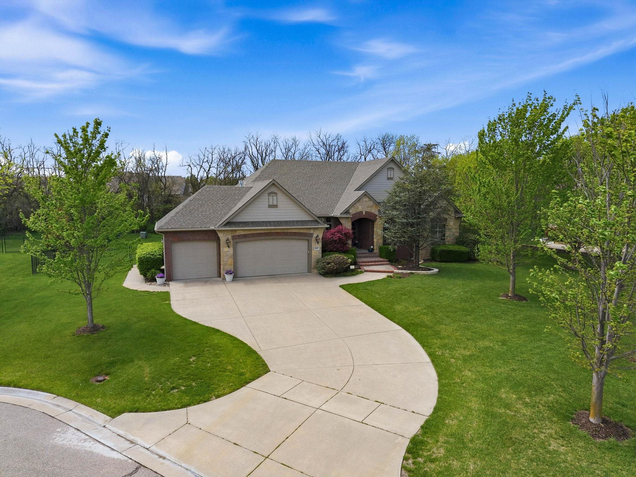1809 N Glen Wood Circle Wichita KS 67230