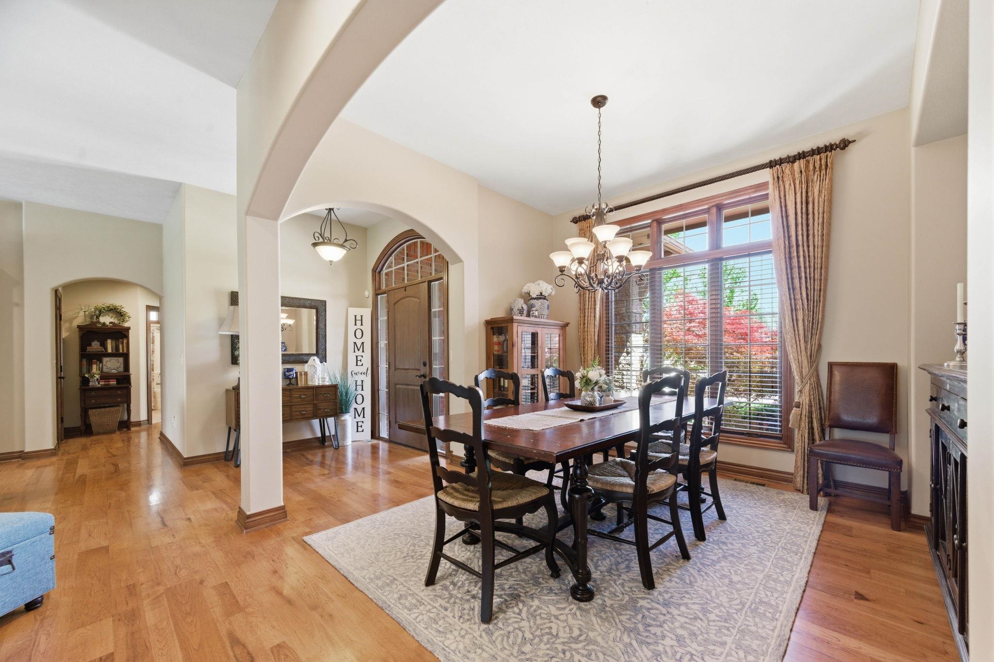1809 N Glen Wood Circle Wichita KS 67230