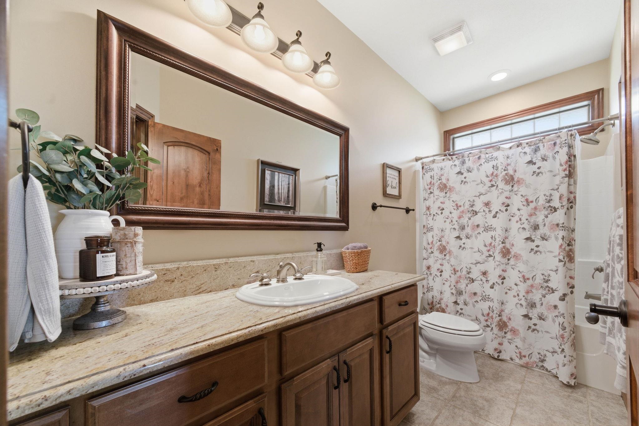 1809 N Glen Wood Circle Wichita KS 67230