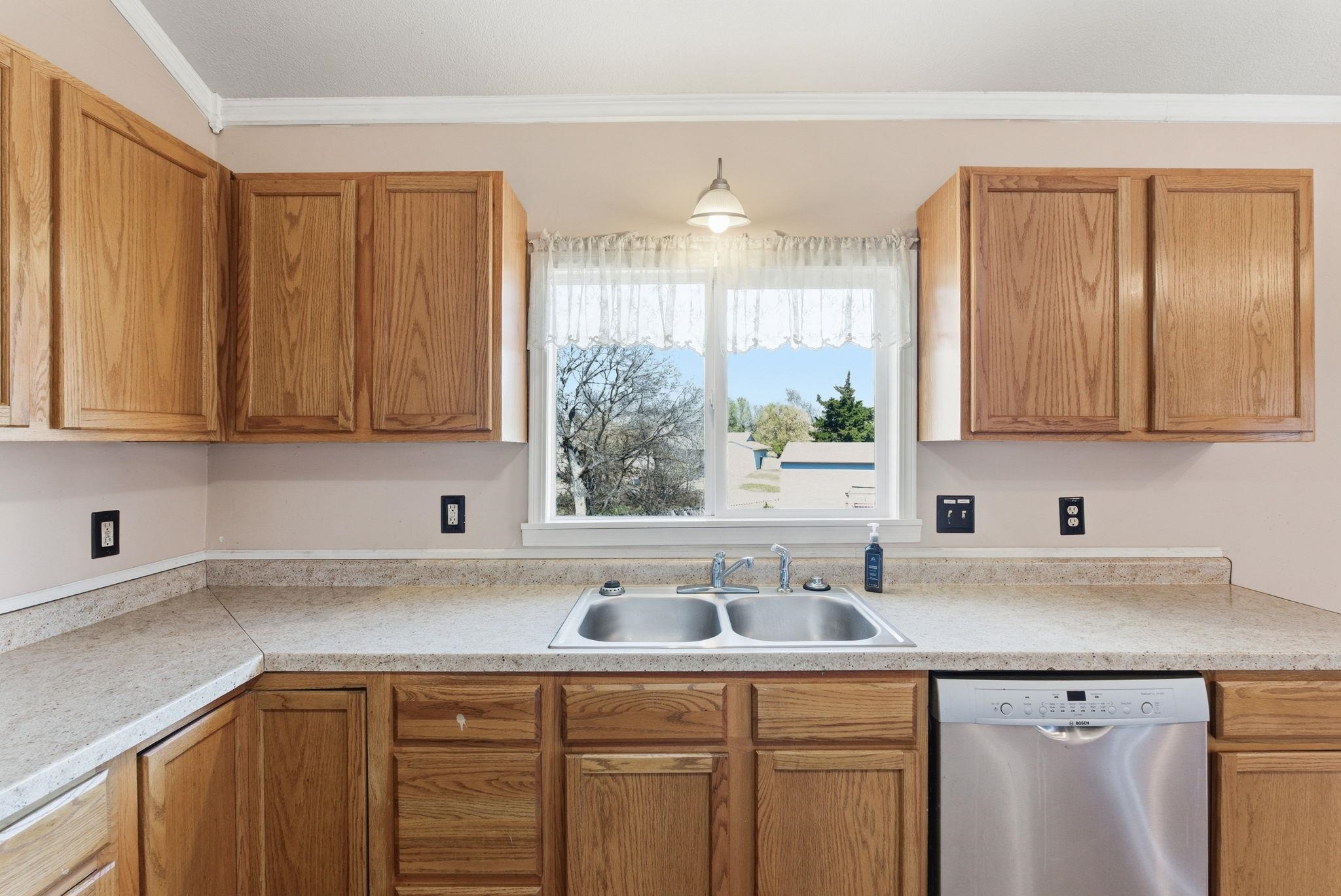 400 W White Tail Street Derby KS 67037