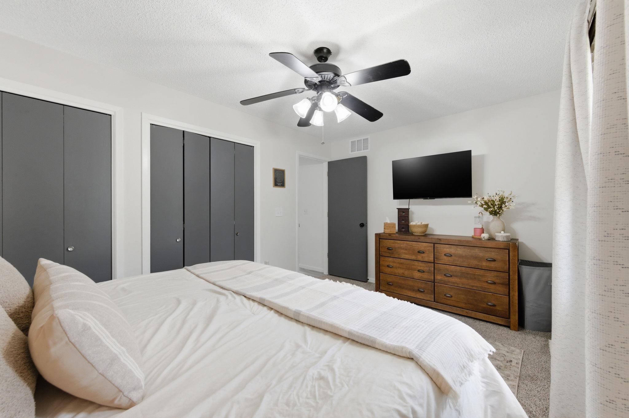 506 S Mount Carmel Wichita KS 67213