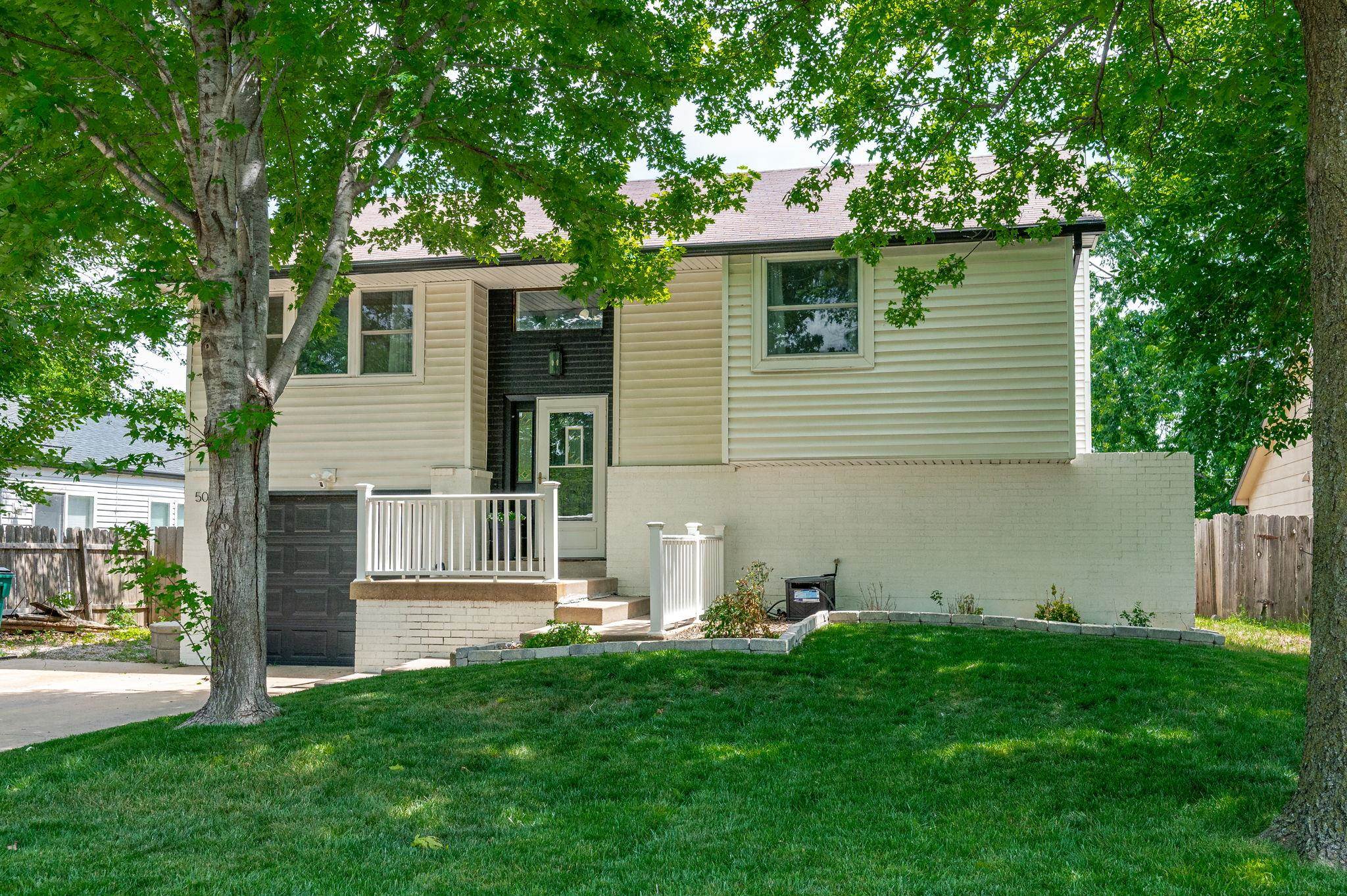 506 S Mount Carmel Wichita KS 67213
