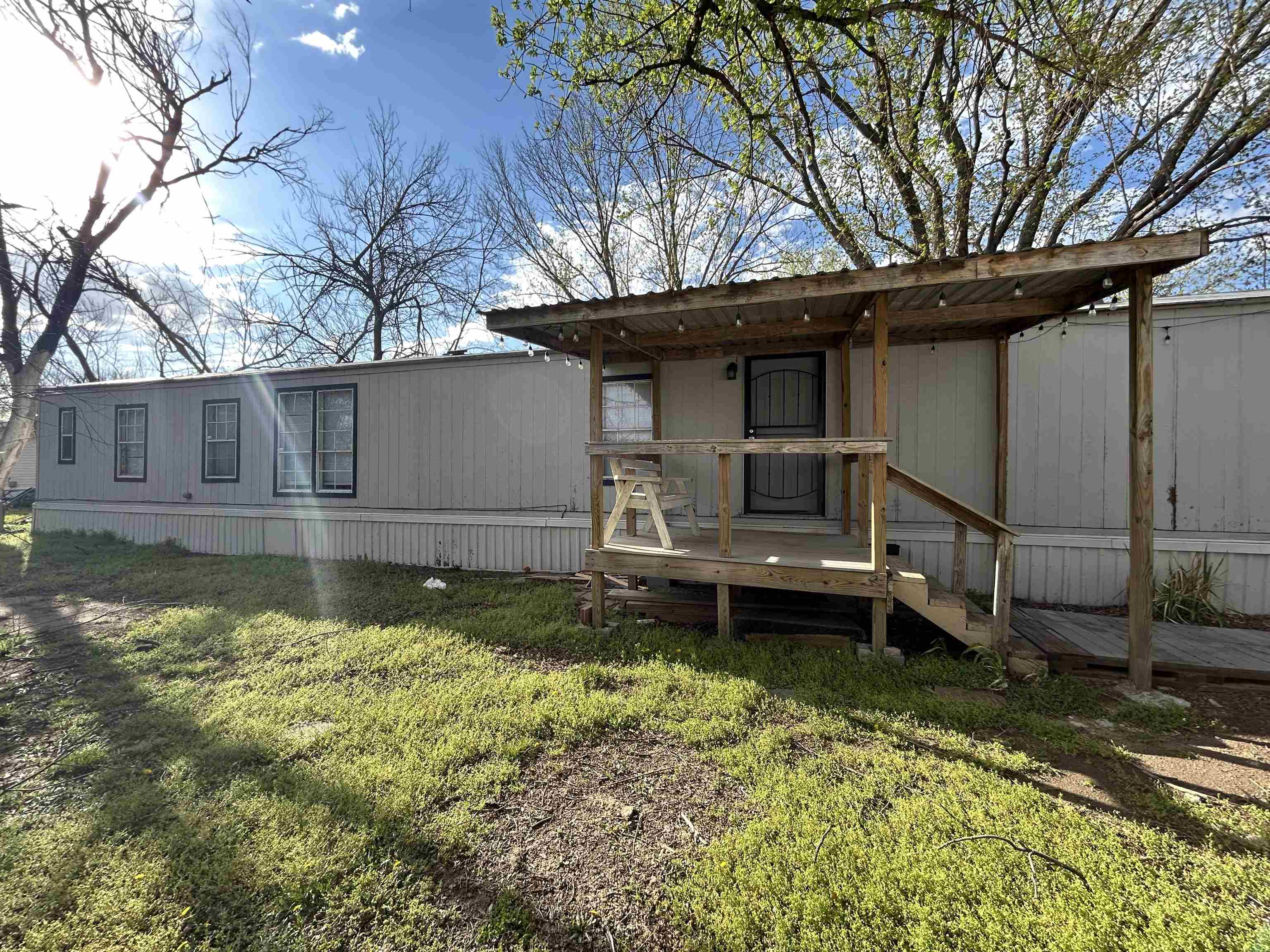 1513 E Idlewild Drive Wichita KS 67216