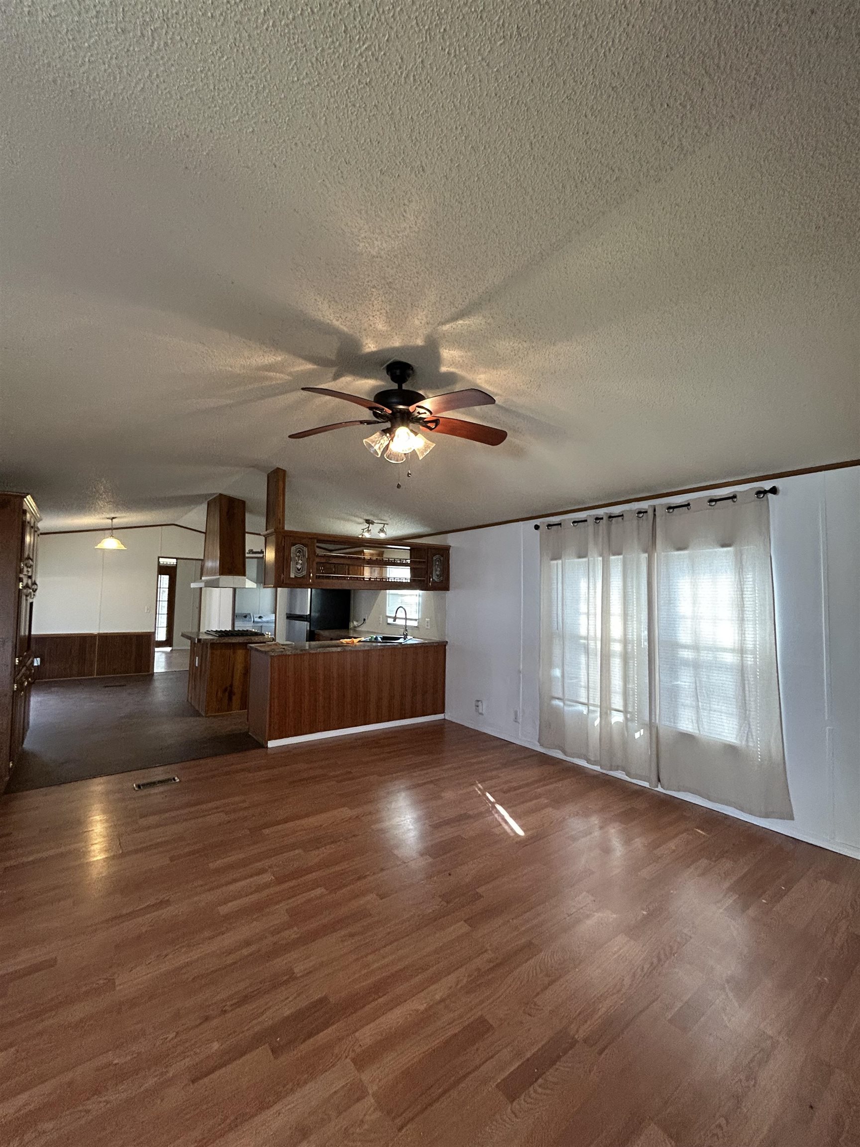1513 E Idlewild Drive Wichita KS 67216