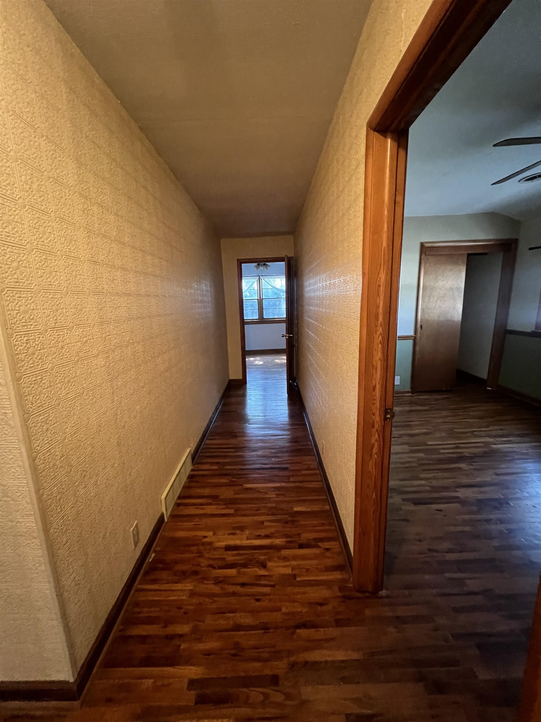 606 N Lakeside Drive Andover KS 67002