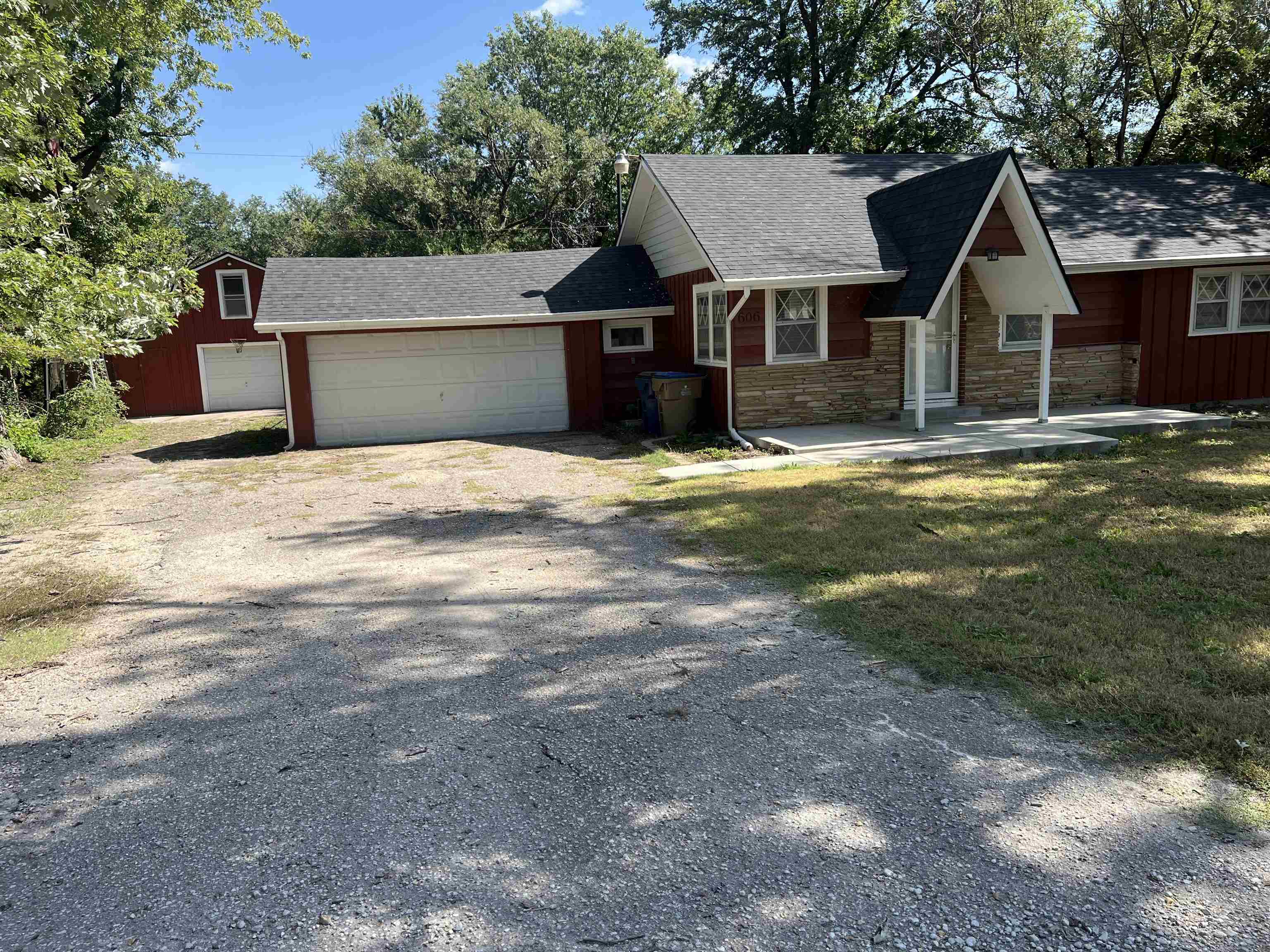 606 N Lakeside Drive Andover KS 67002