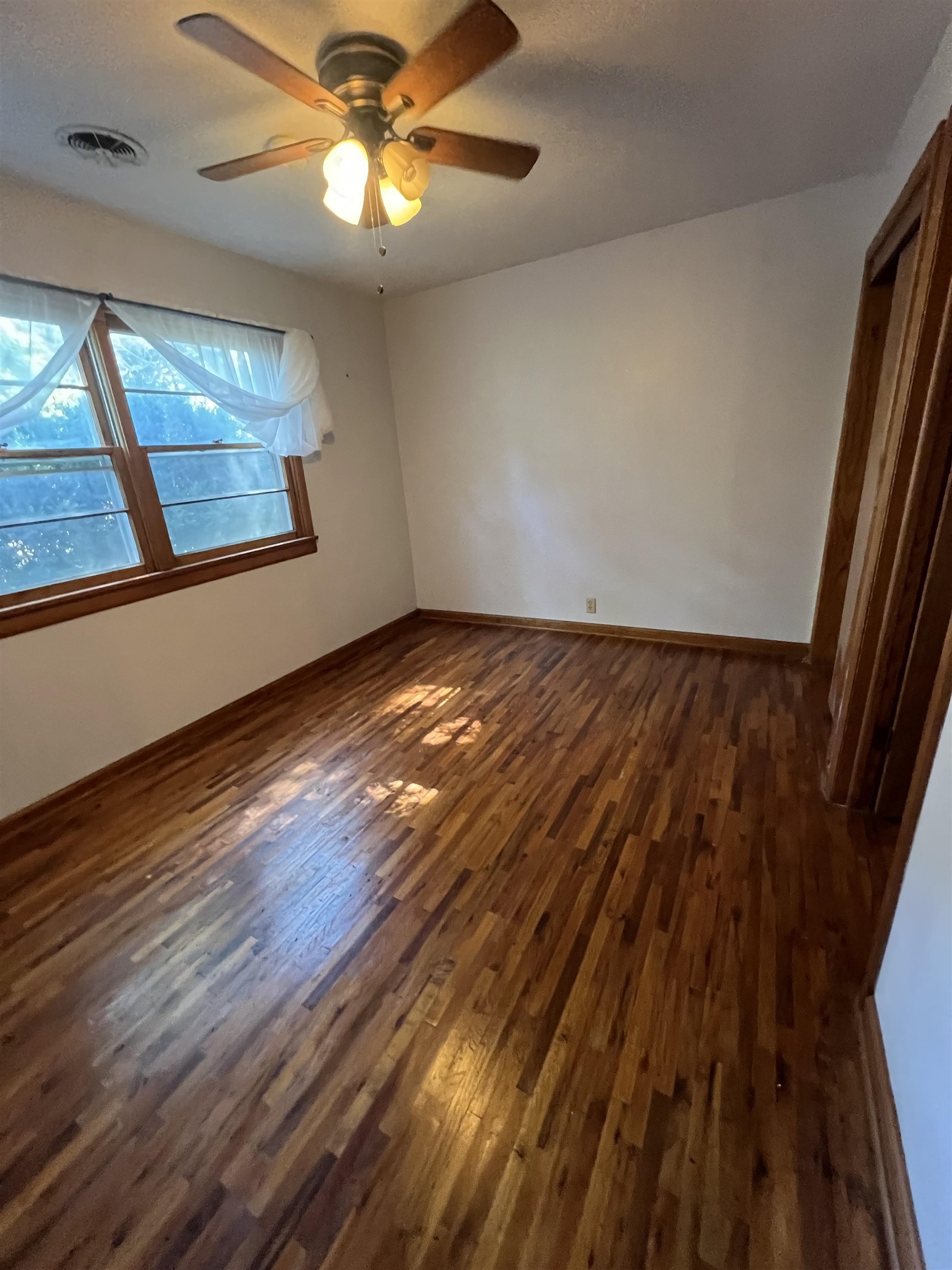 606 N Lakeside Drive Andover KS 67002