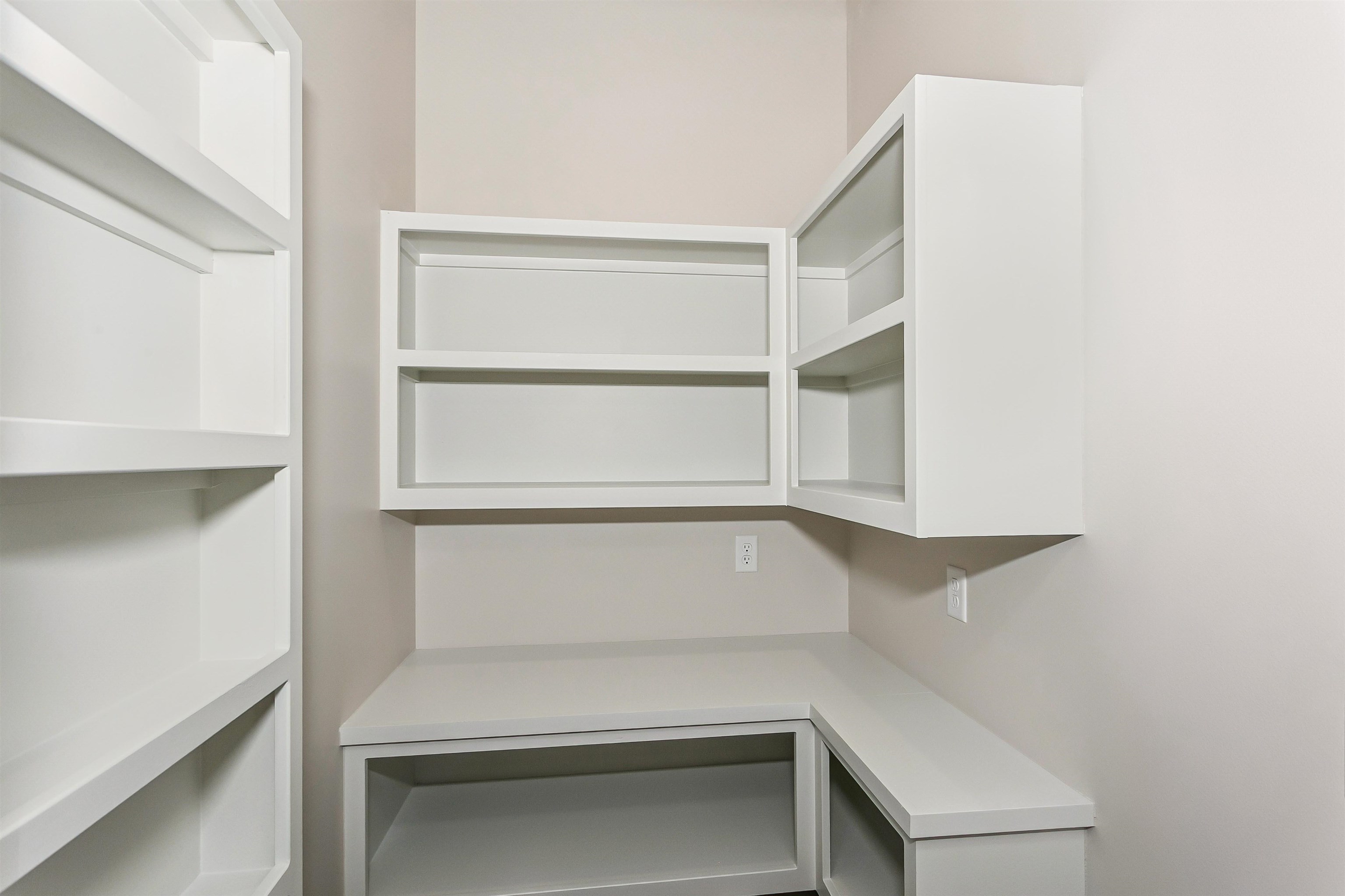 1620 E Appleton Street Valley Center KS 67147