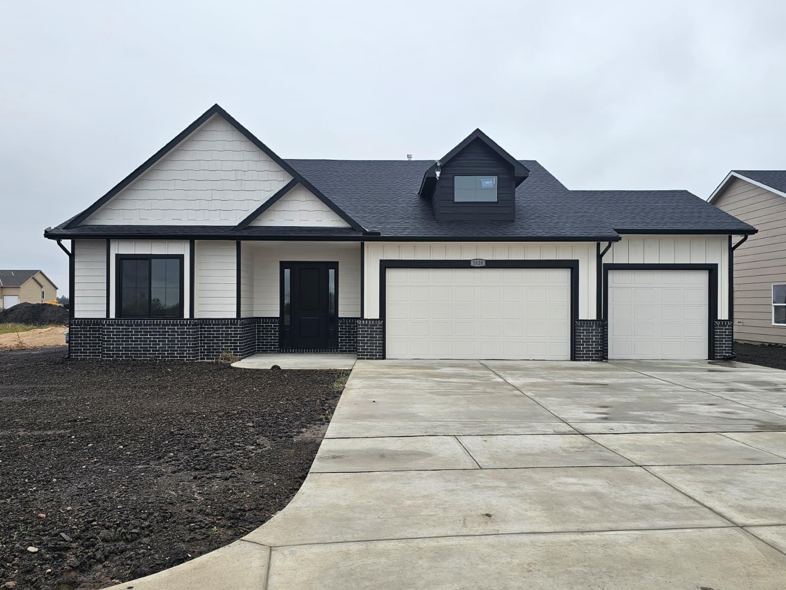 1620 E Appleton Street Valley Center KS 67147