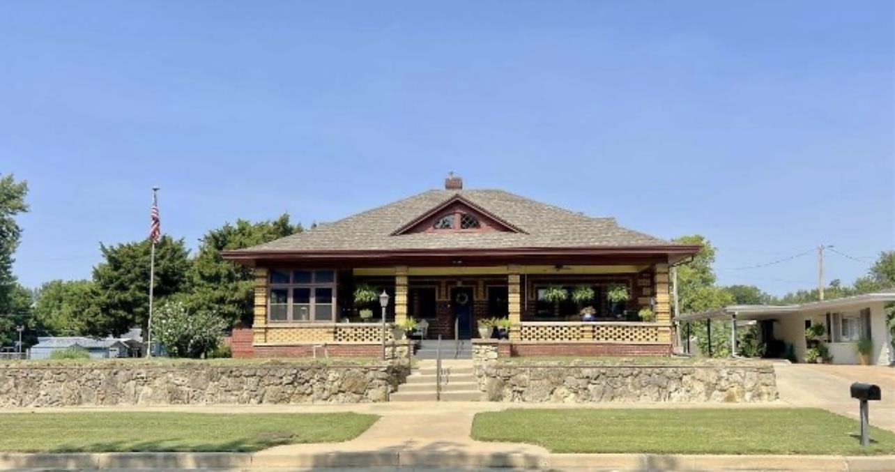 903 N 3rd Arkansas City KS 67005