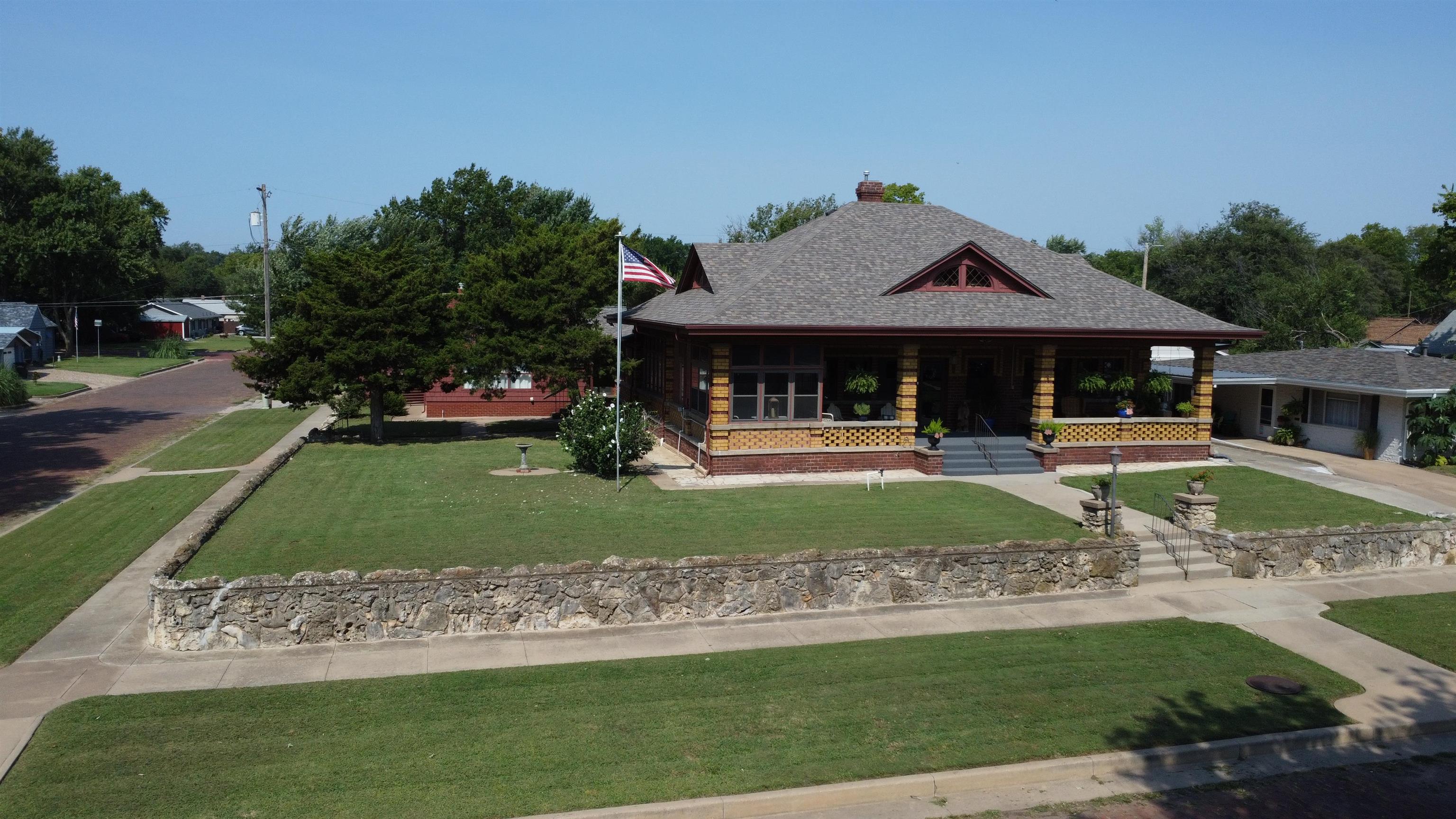 903 N 3rd Arkansas City KS 67005