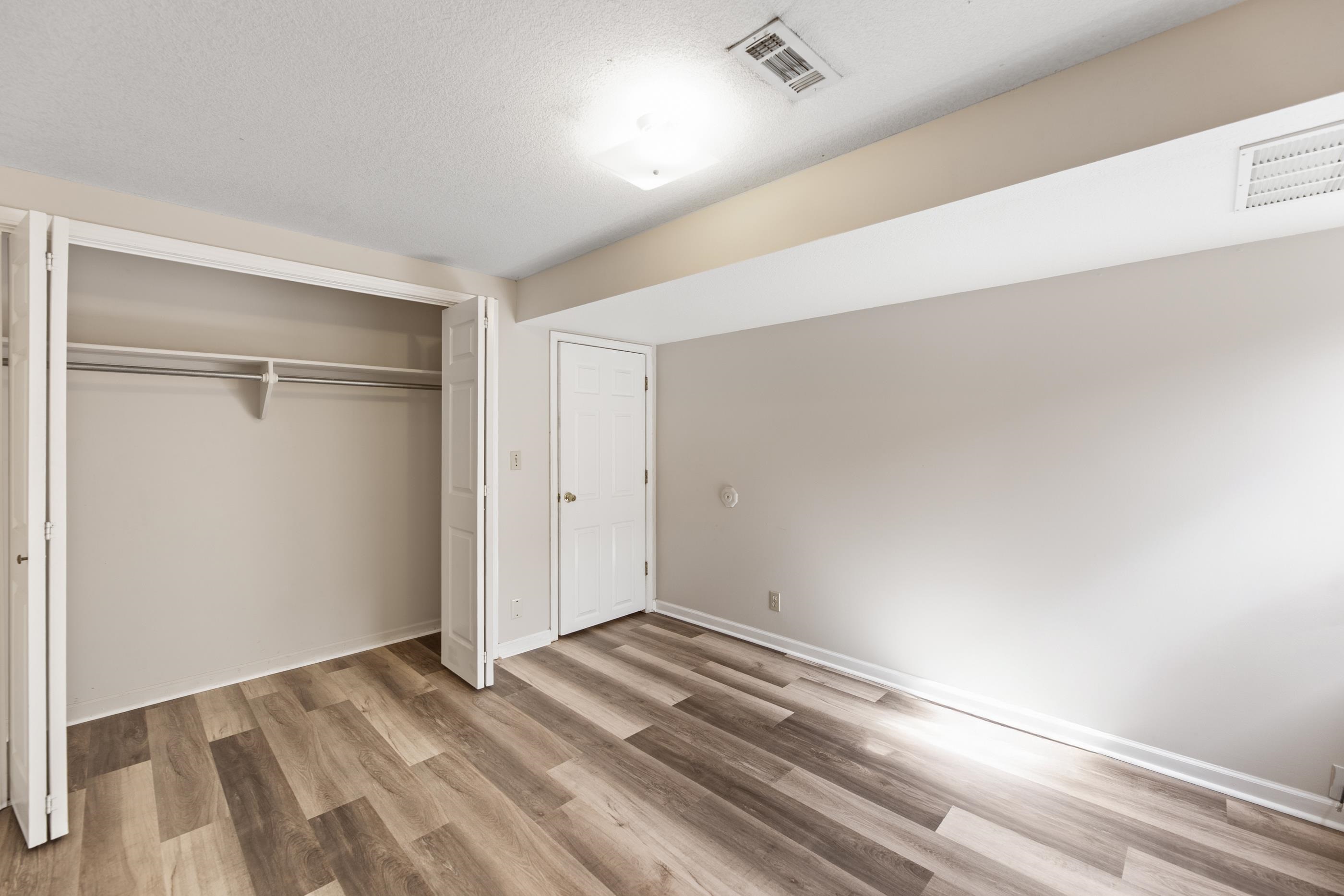 1805 S Hoyt Circle Wichita KS 67207