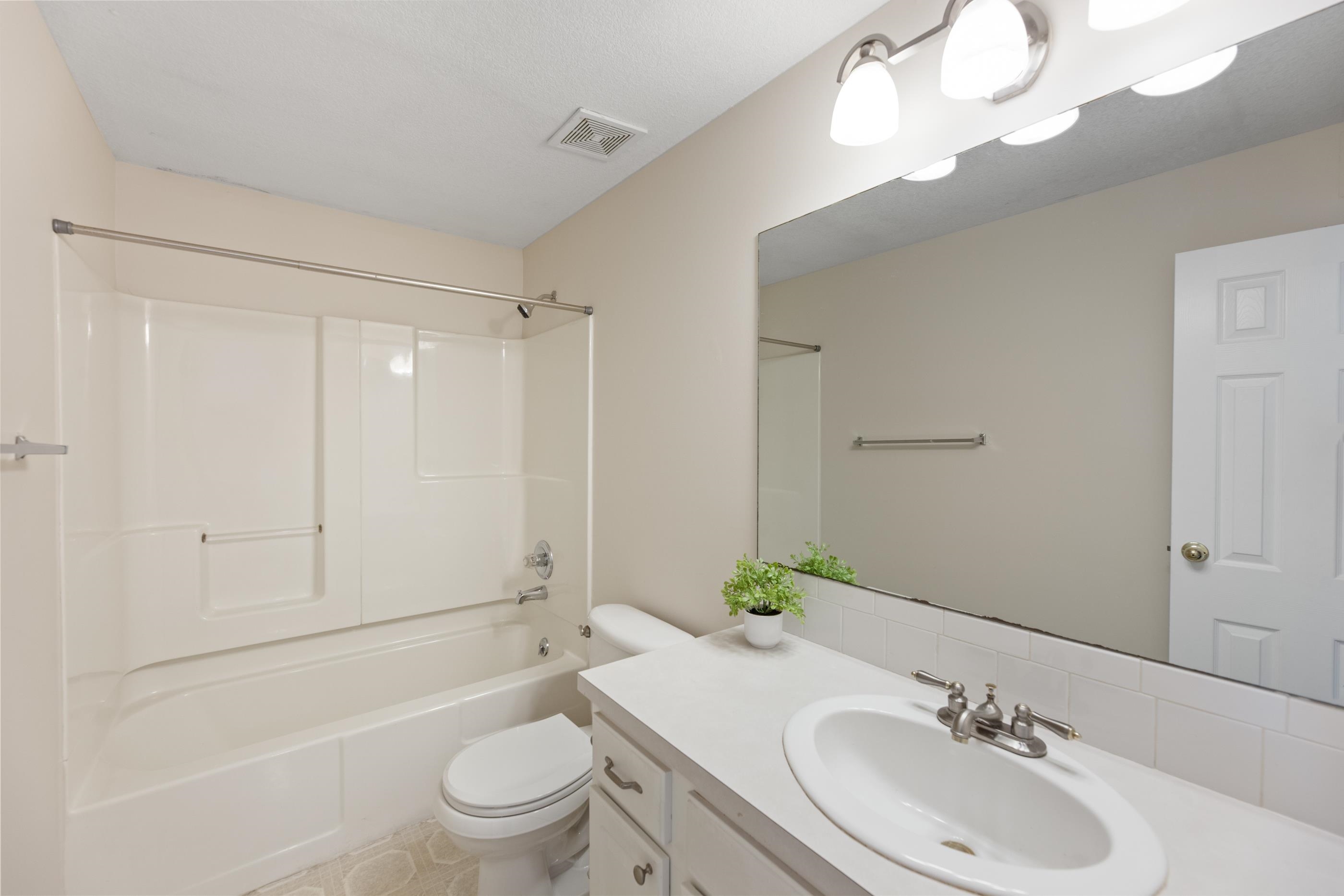 1805 S Hoyt Circle Wichita KS 67207