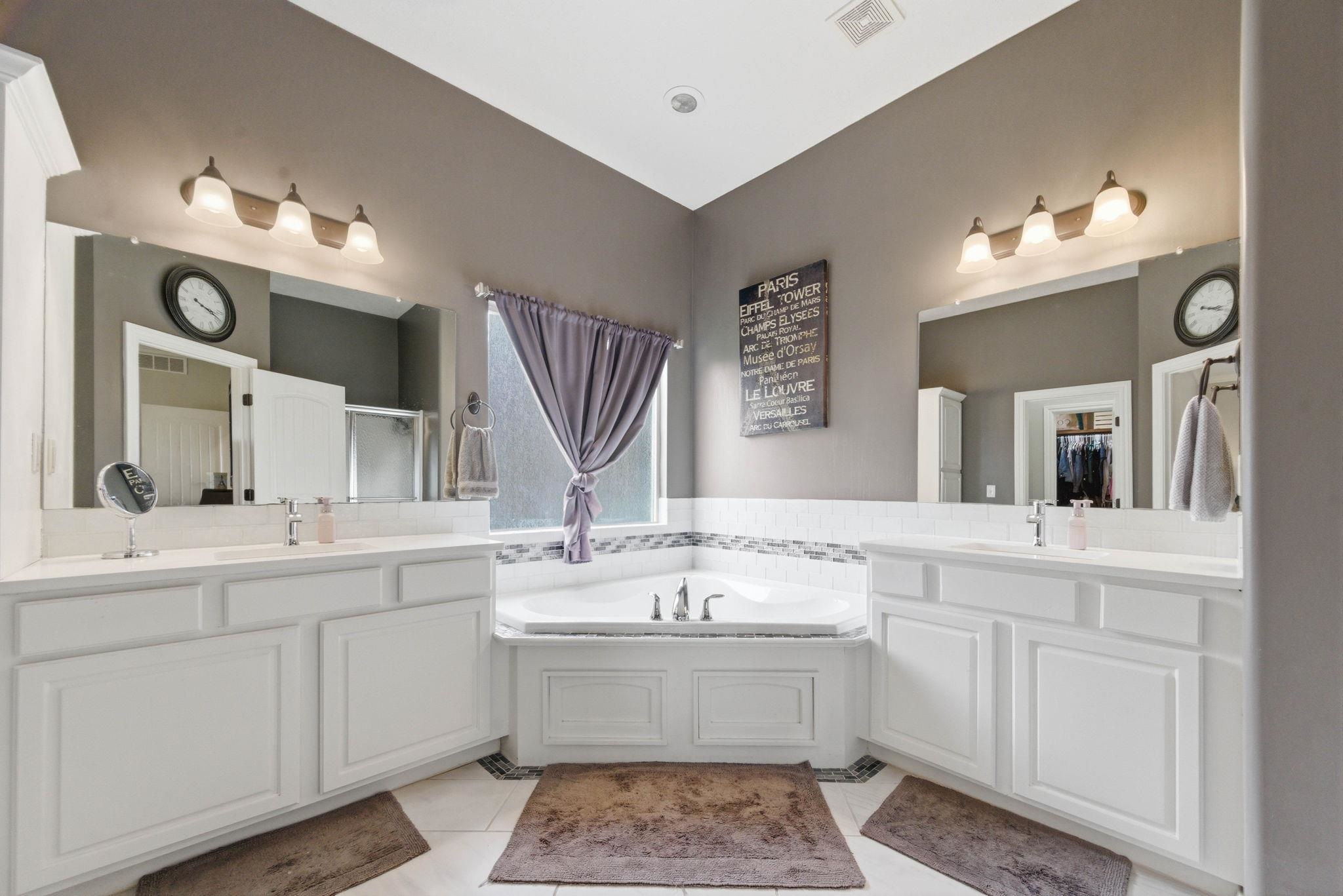 13905 W Taylor Circle Wichita KS 67235