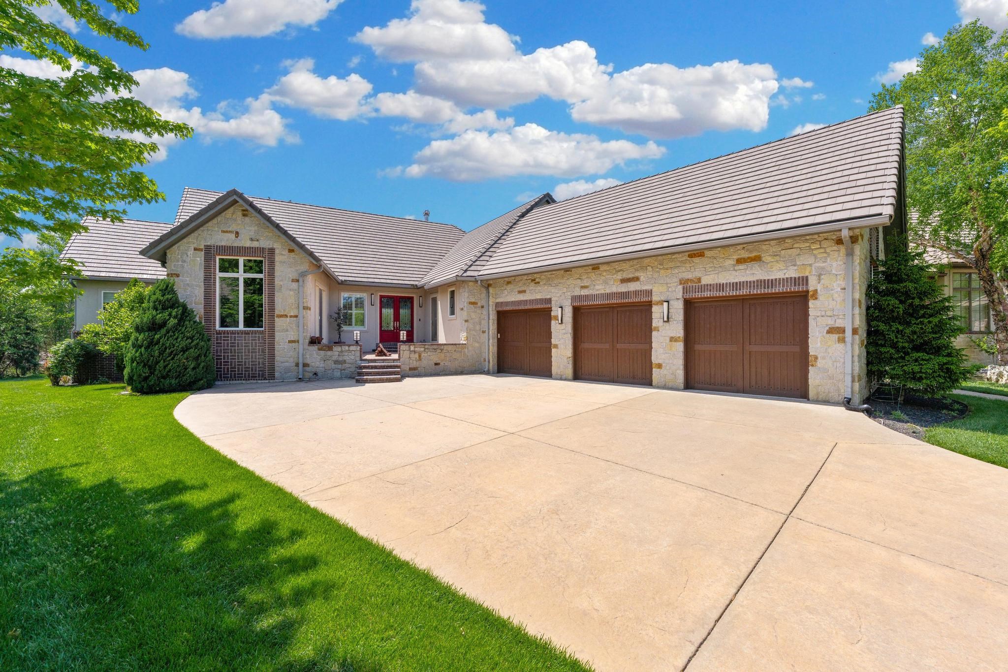 10817 E Glengate Circle Wichita KS 67206