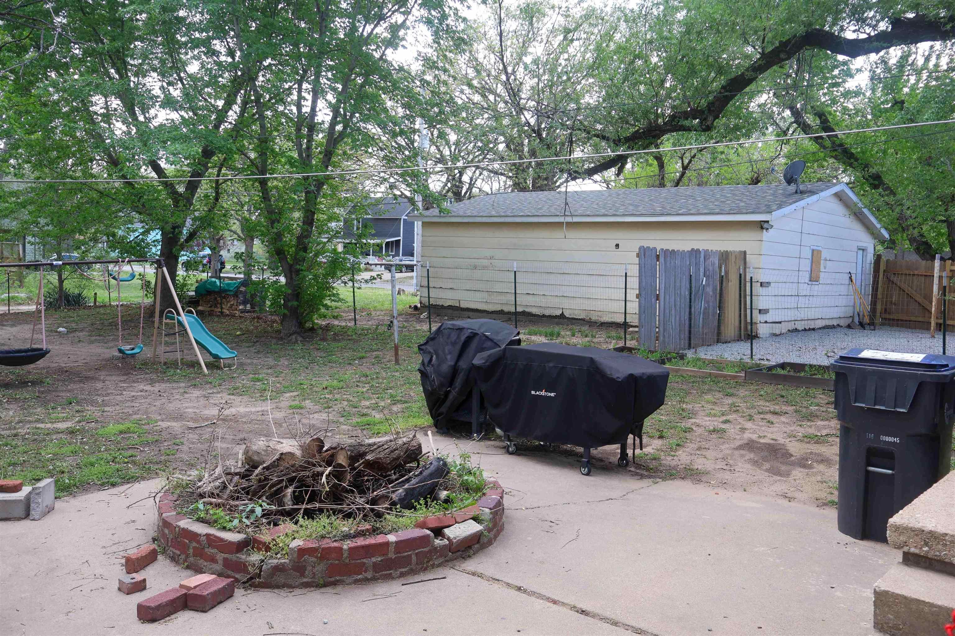 223 W 12th Street Newton KS 67114
