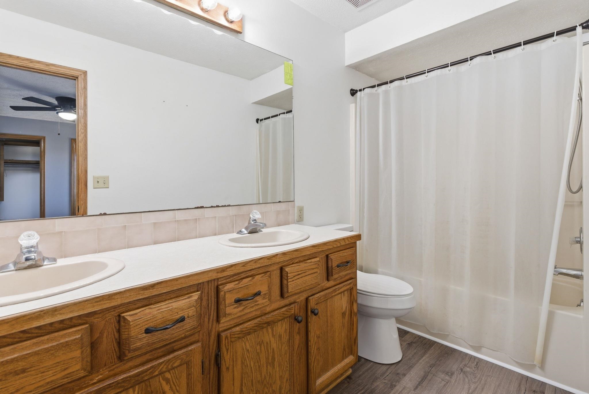 1137 N Burrows Street Belle Plaine KS 67013