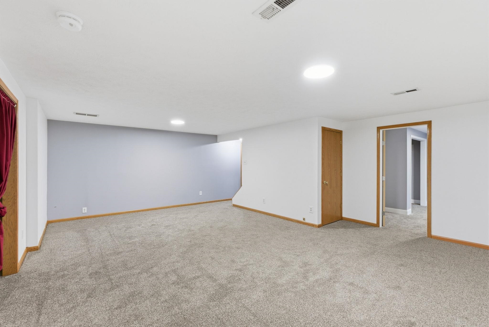 1137 N Burrows Street Belle Plaine KS 67013