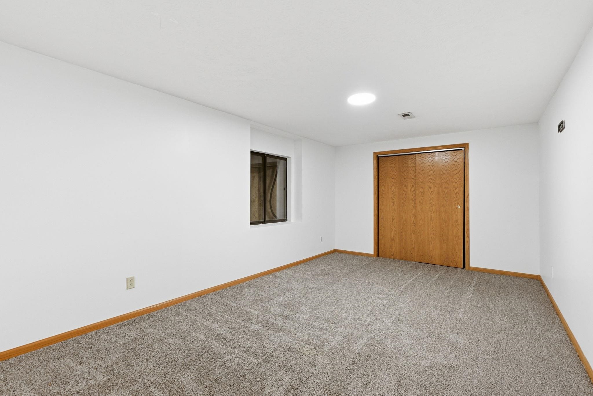 1137 N Burrows Street Belle Plaine KS 67013