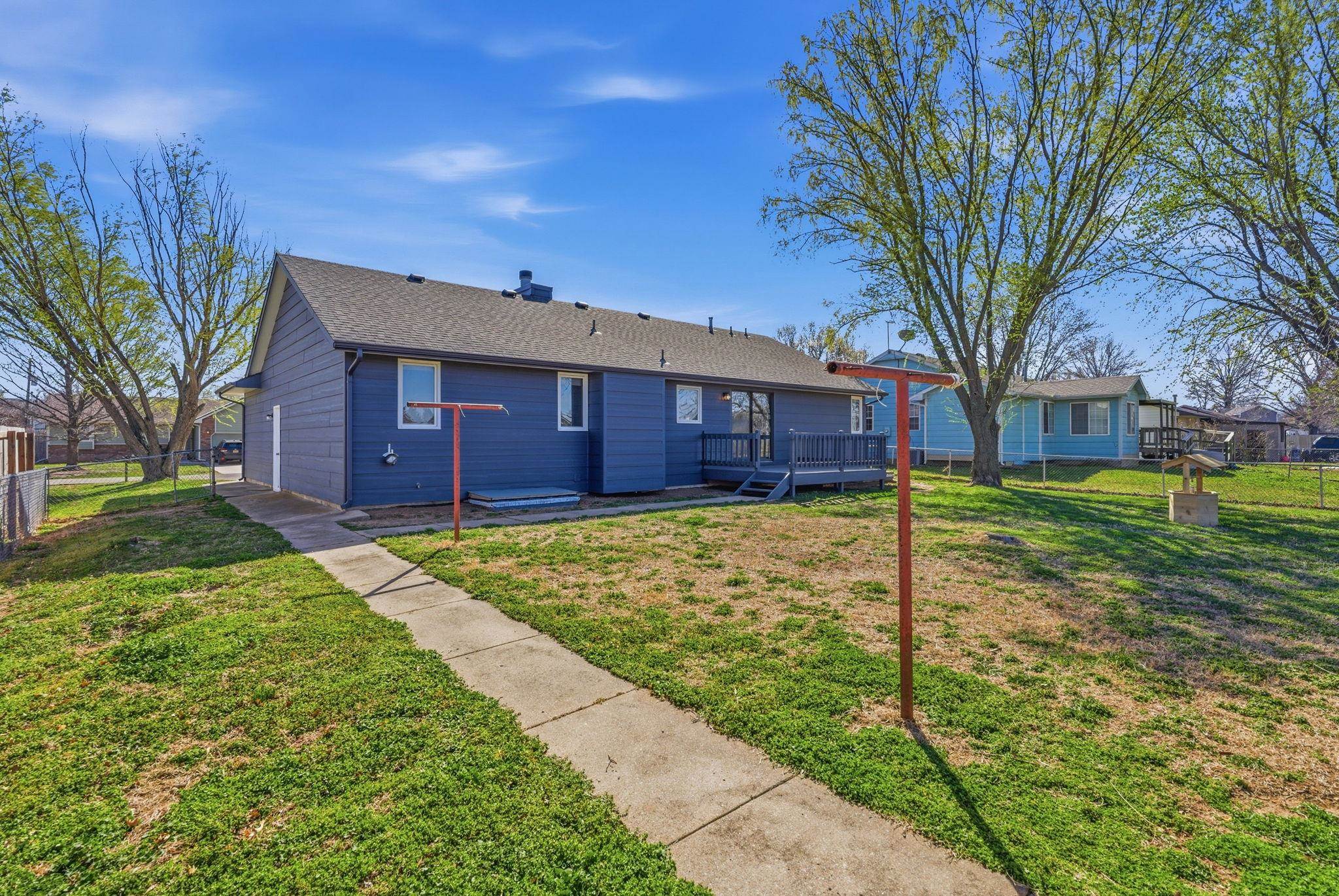 1137 N Burrows Street Belle Plaine KS 67013